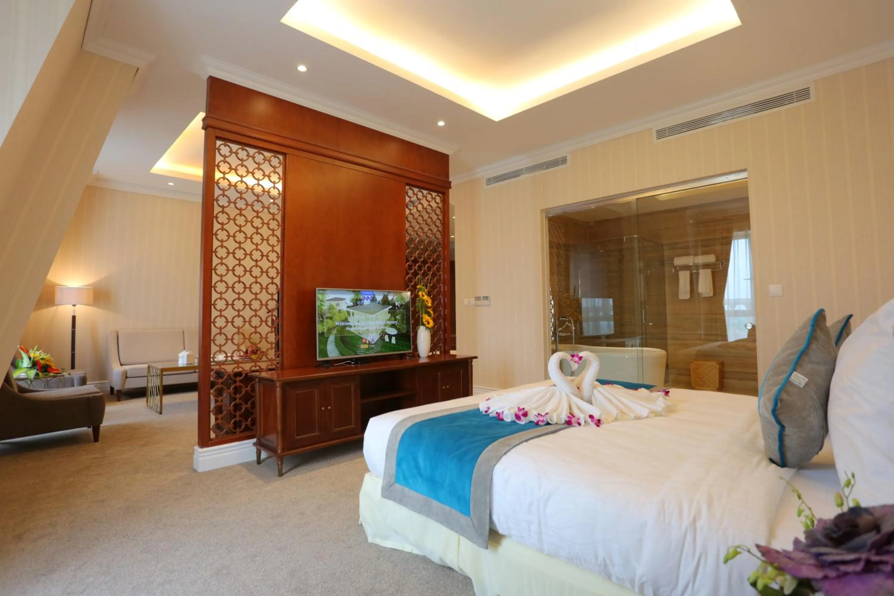 Bed in FLC Luxury Resort Vinh Phuc