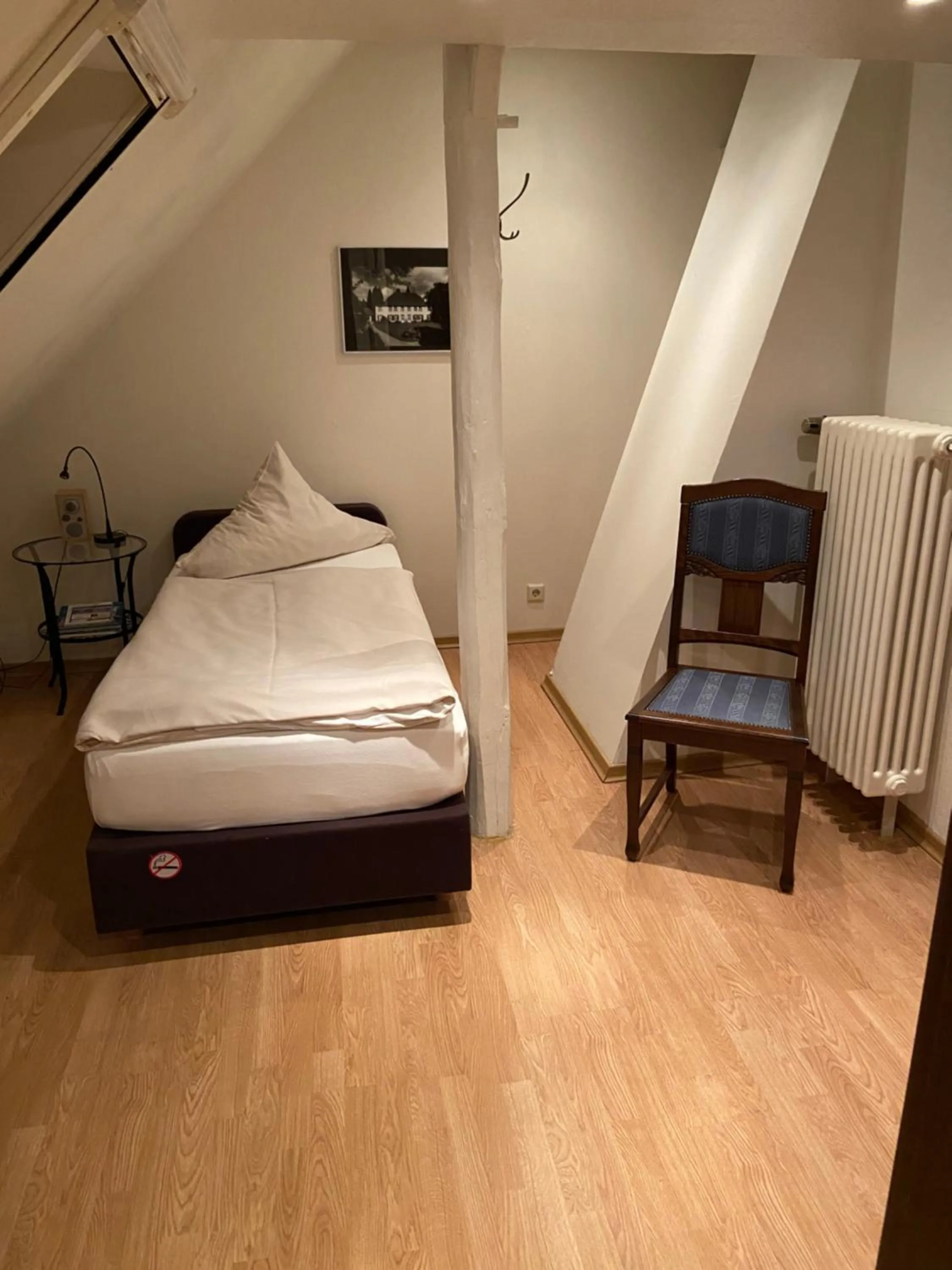 Photo of the whole room, Bed in Klosterschänke Hude Hotel Ferienwohnungen Restaurant Café