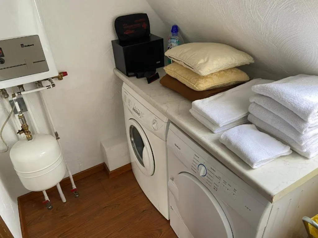 washing machine in Klosterschänke Hude Hotel Ferienwohnungen Restaurant Café