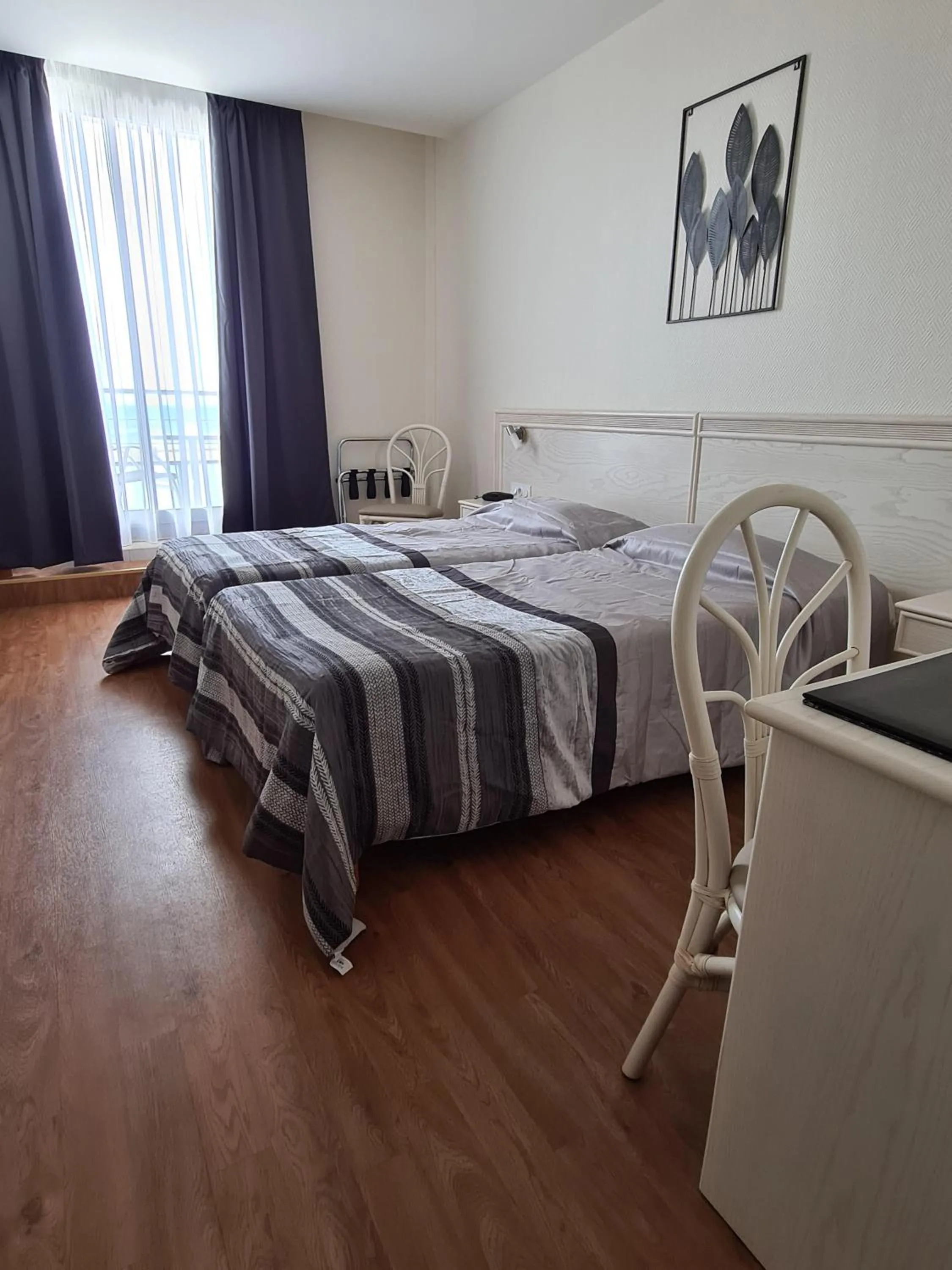 Bed in Hotel Mira-Mar