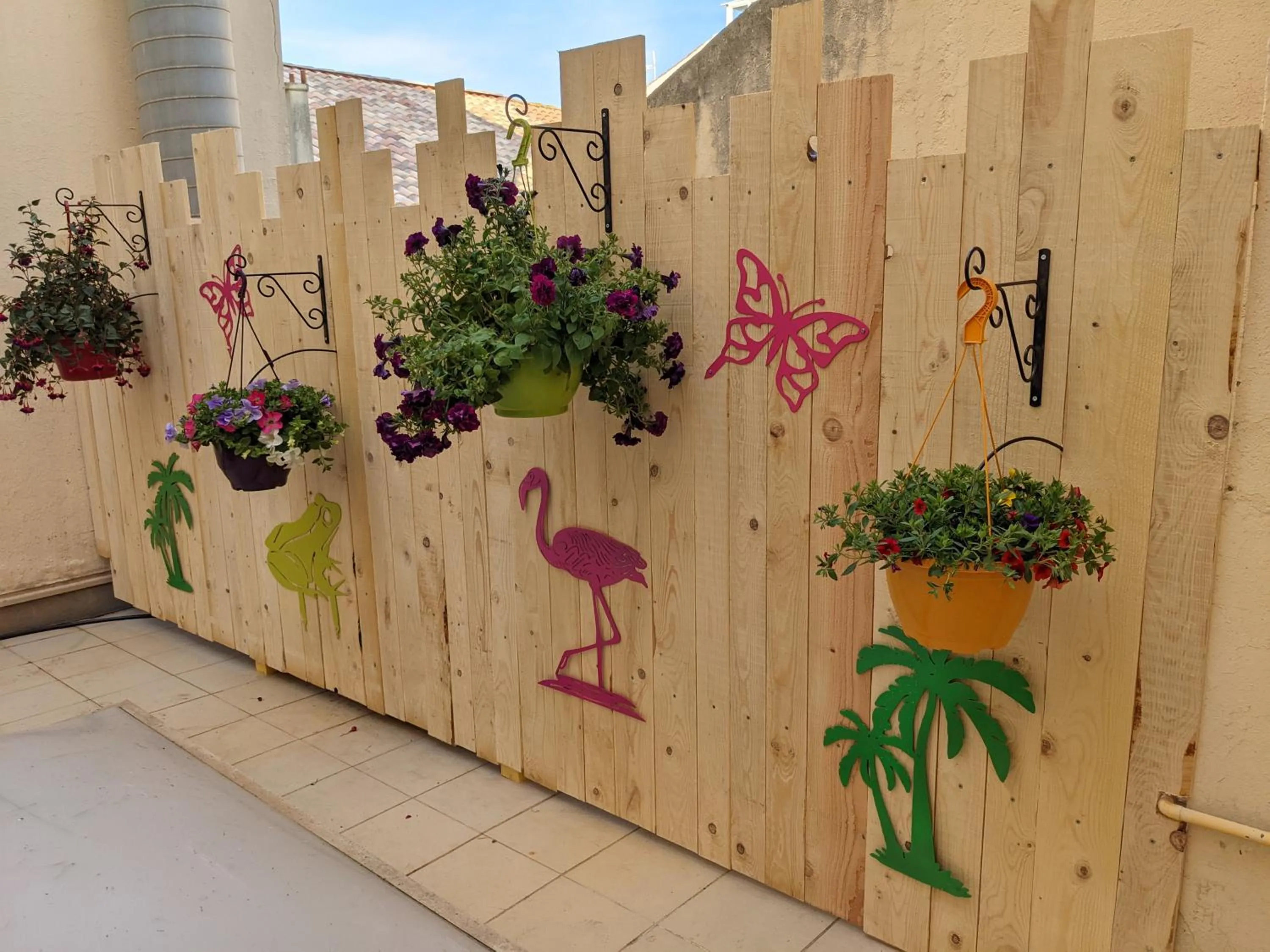 Property building in Hotel Mira-Mar