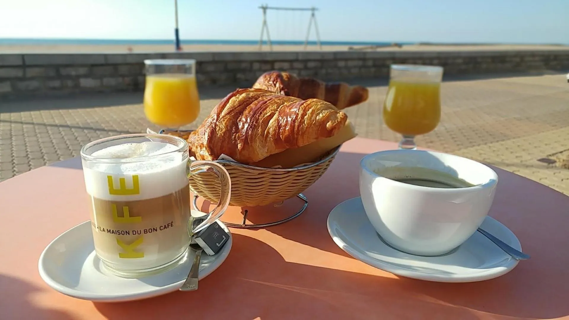 Breakfast in Hotel Mira-Mar