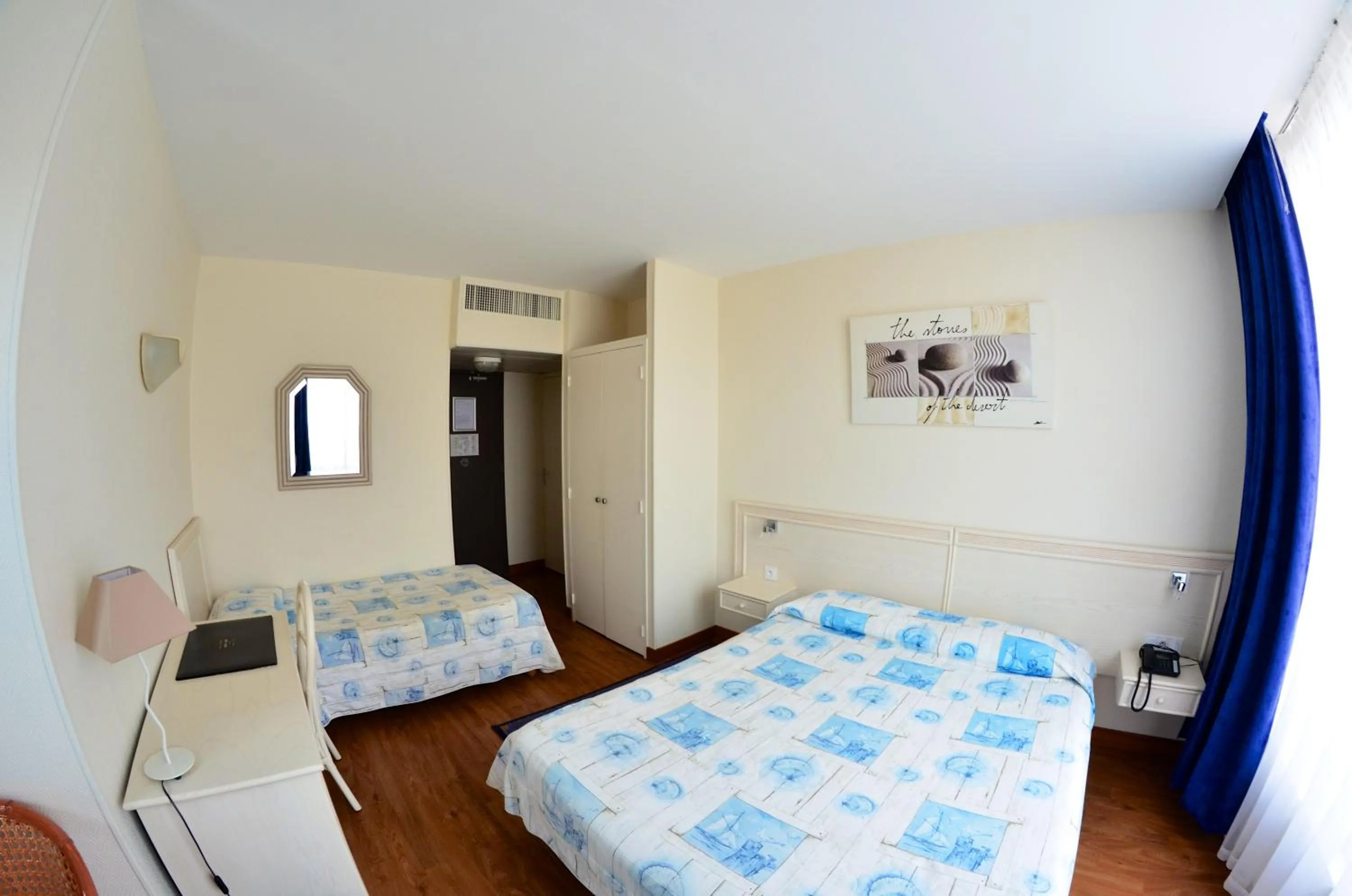 Photo of the whole room, Bed in Hotel Mira-Mar