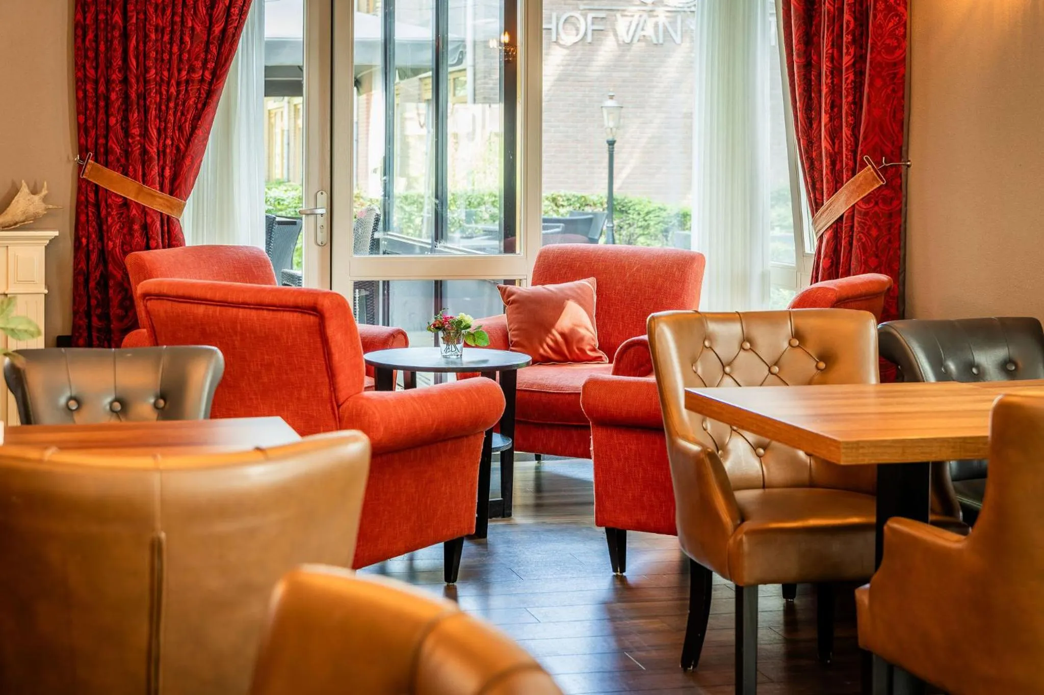 Restaurant/places to eat in Hof van Putten