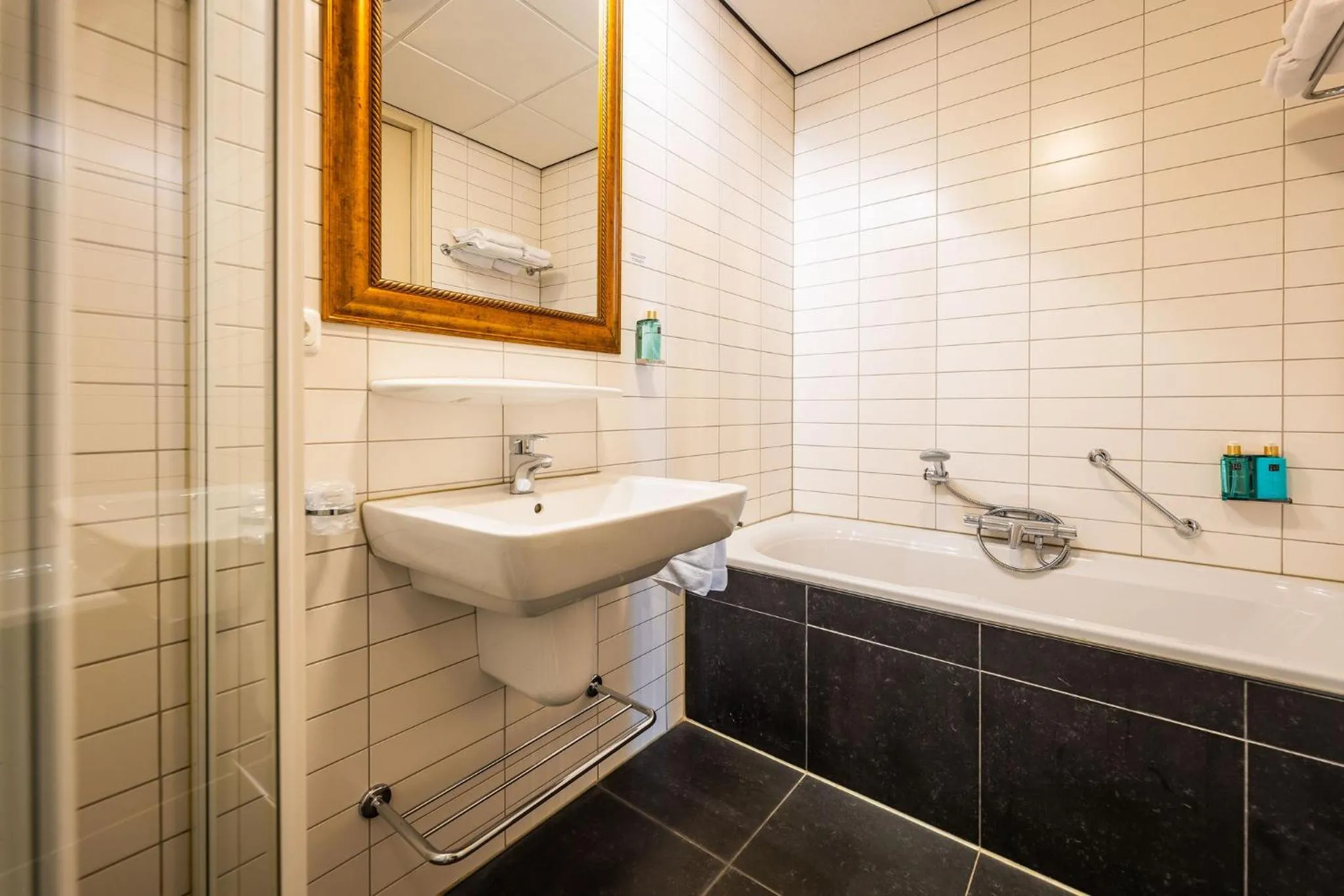 Property building in Hof van Putten