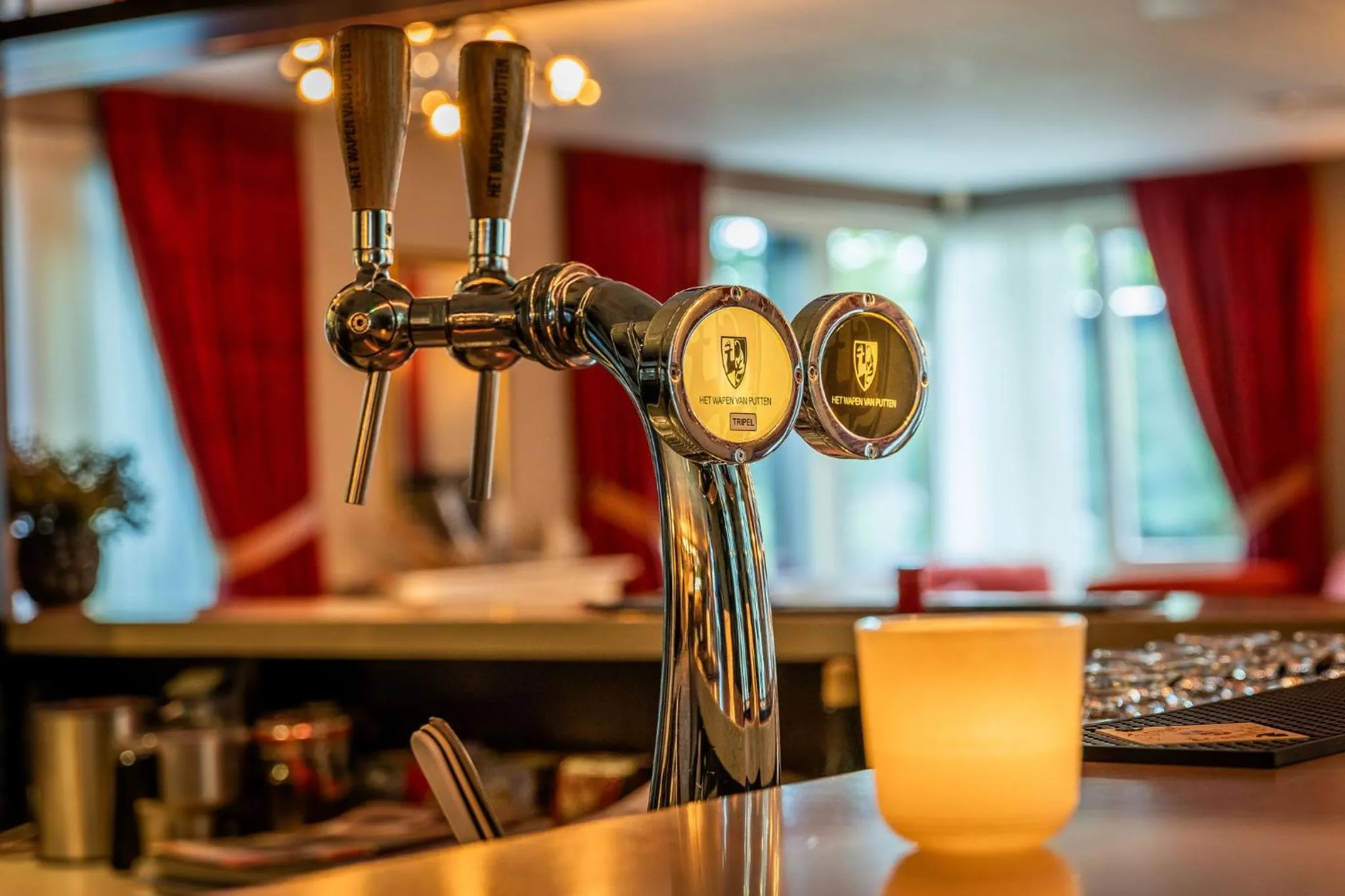 Restaurant/places to eat in Hof van Putten