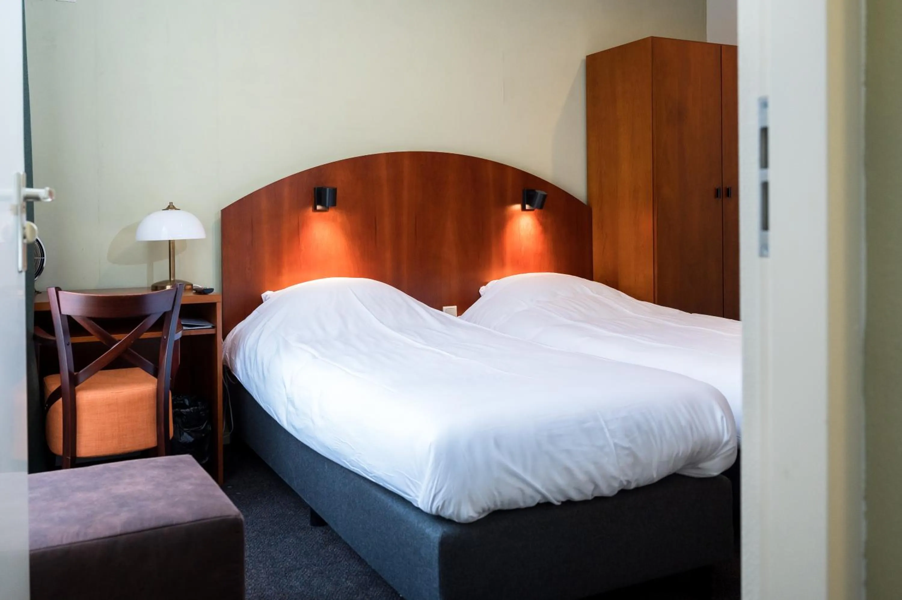 Bedroom, Bed in Conferentiecentrum Hotel Bovendonk