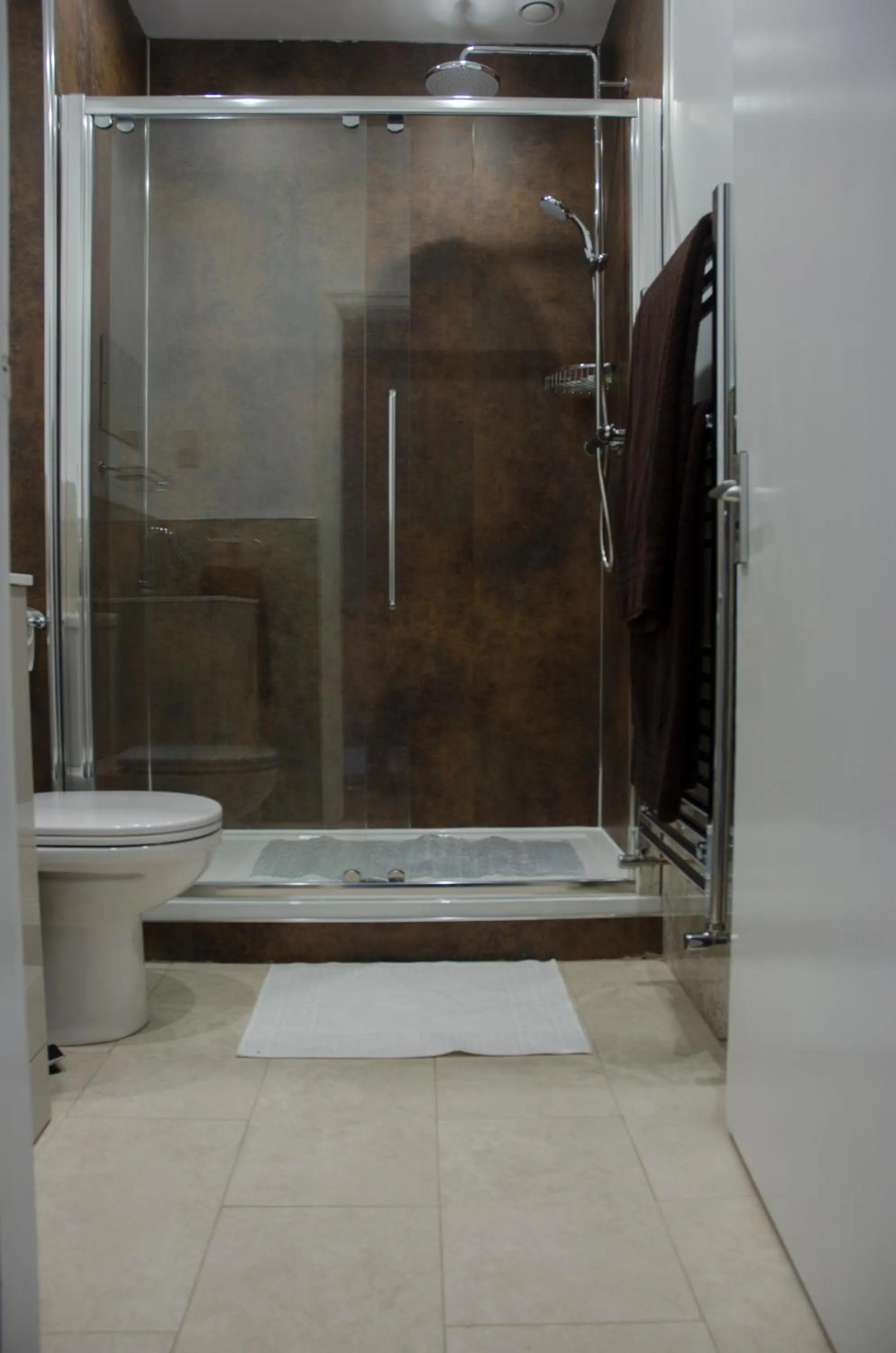 Bathroom in The Sun Inn