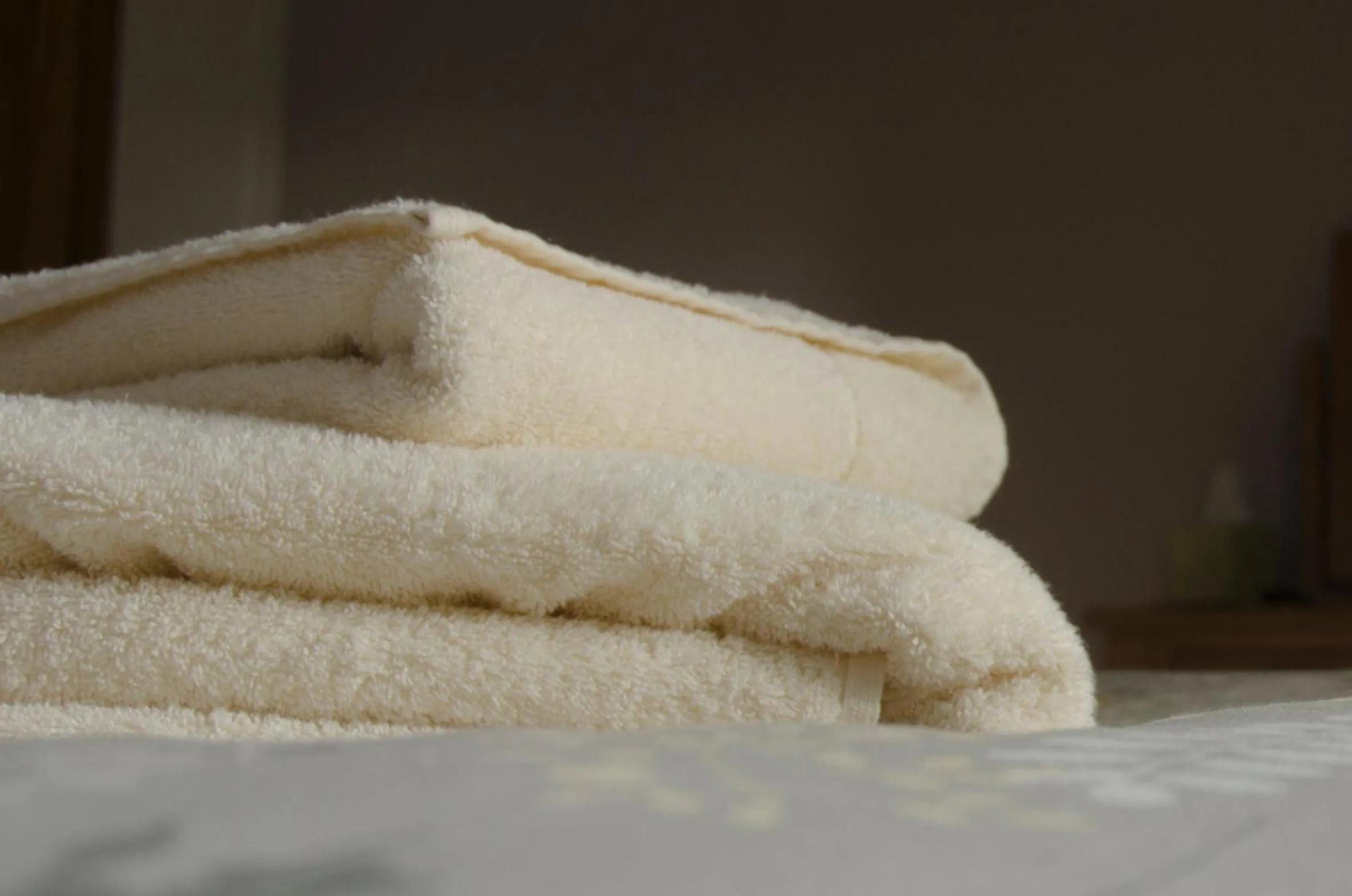 Bathroom, Bed in The Sun Inn