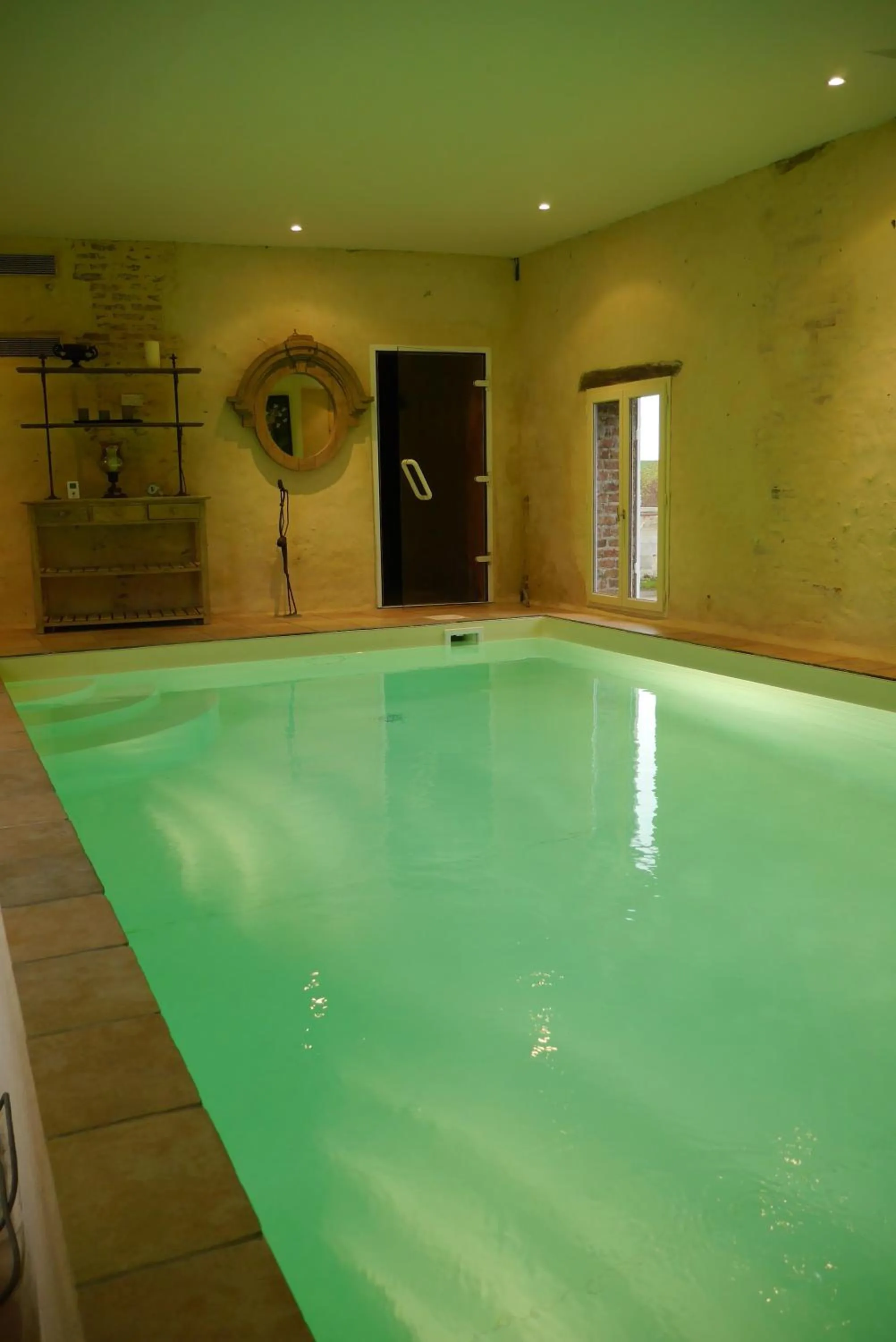 Swimming pool in Le Puits D'Angle