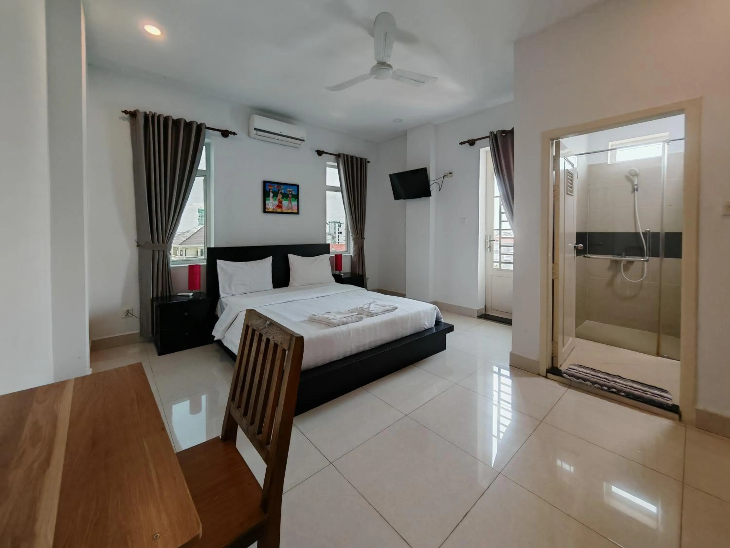 Bedroom, Bed in La Belle Residence