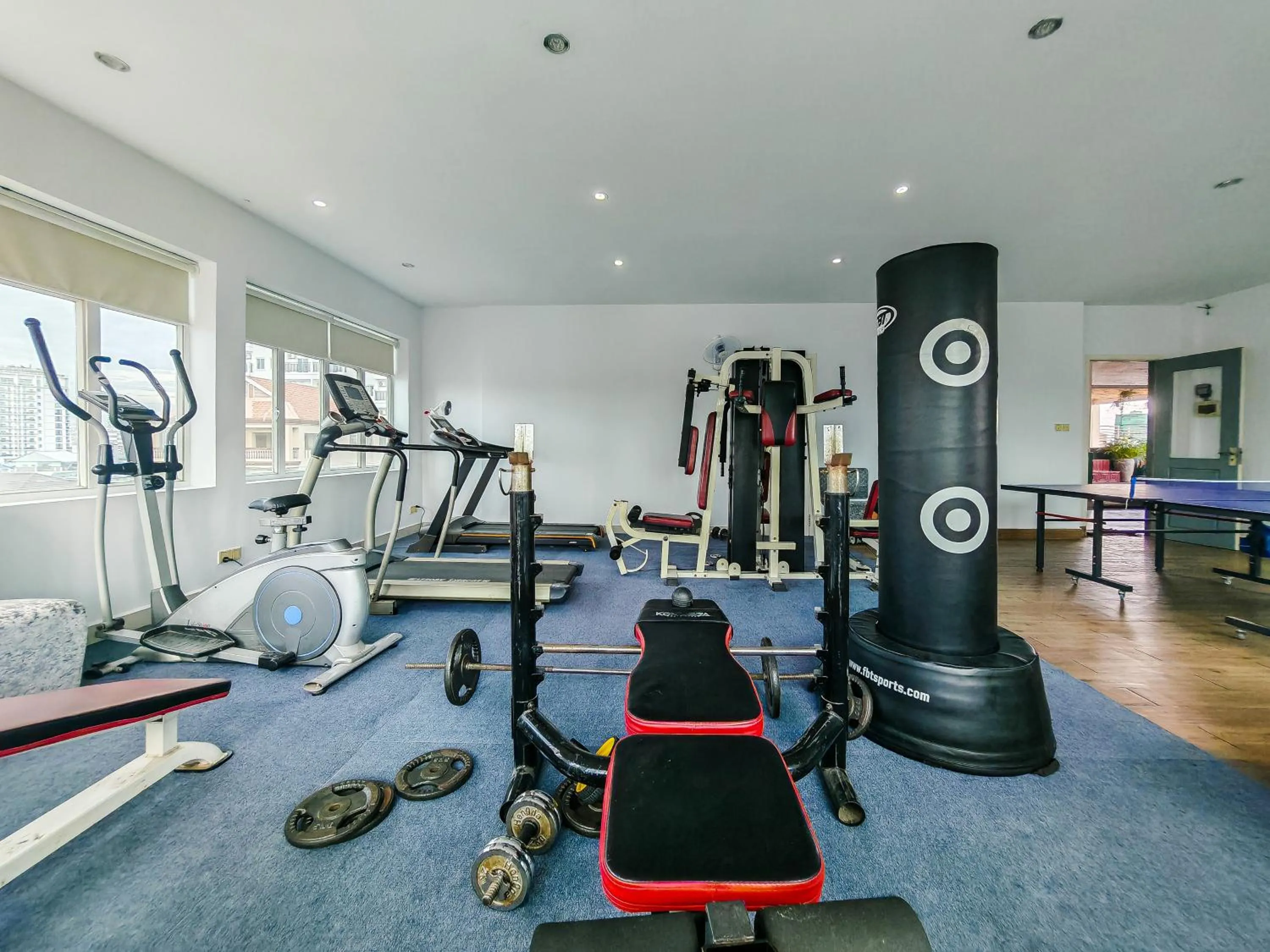 Fitness centre/facilities in La Belle Residence