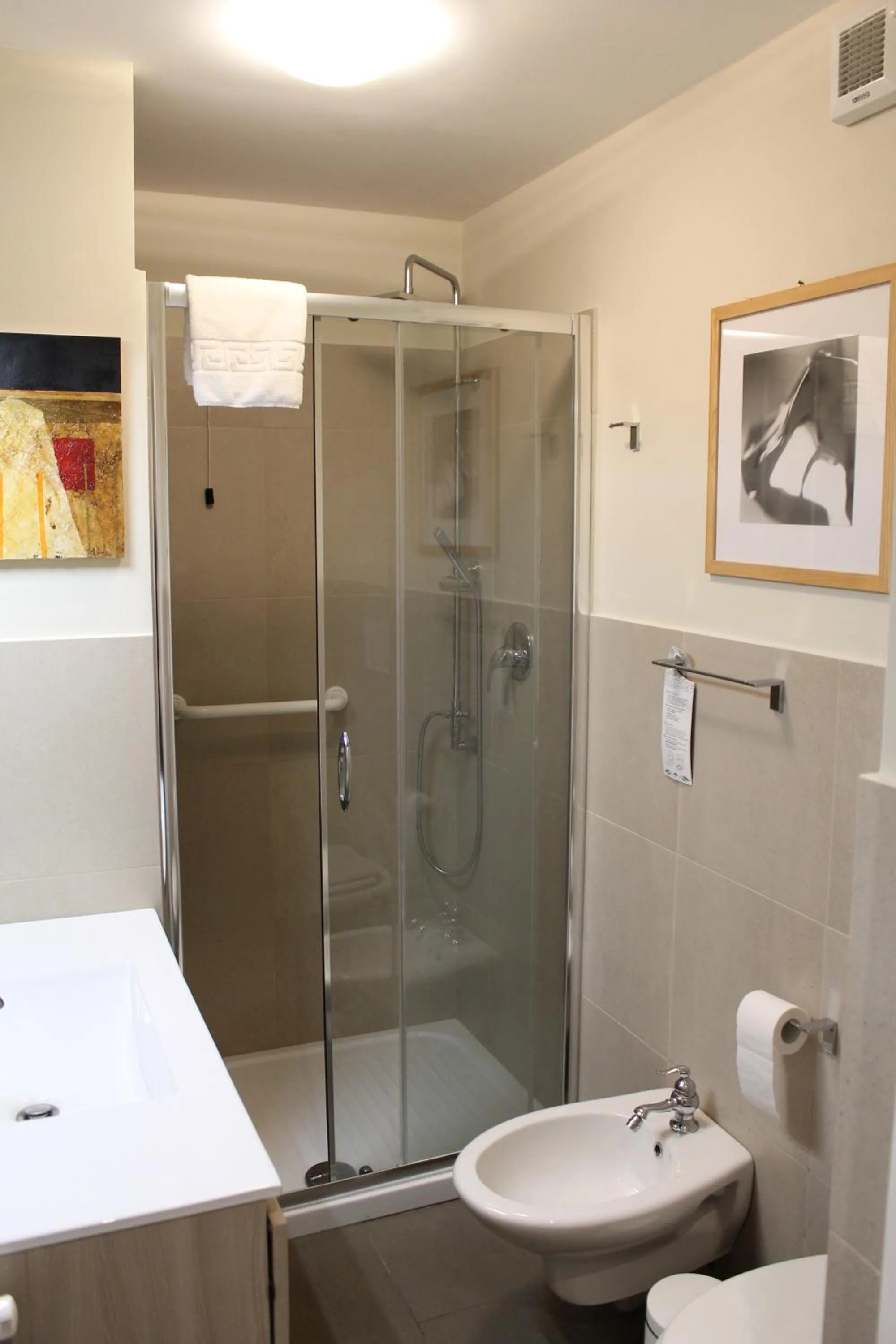 Shower in Villa Abbamer