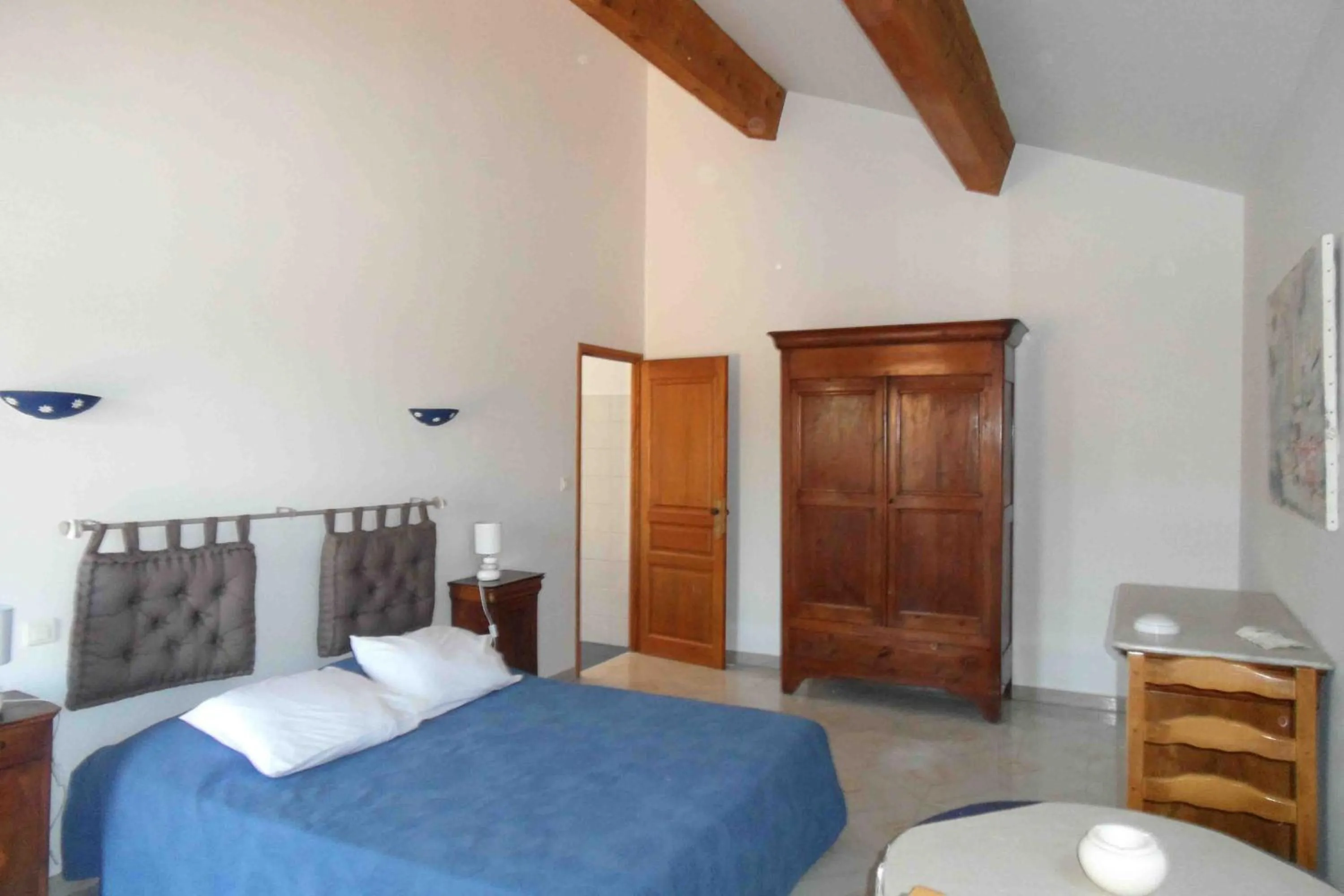 Photo of the whole room in La Galline