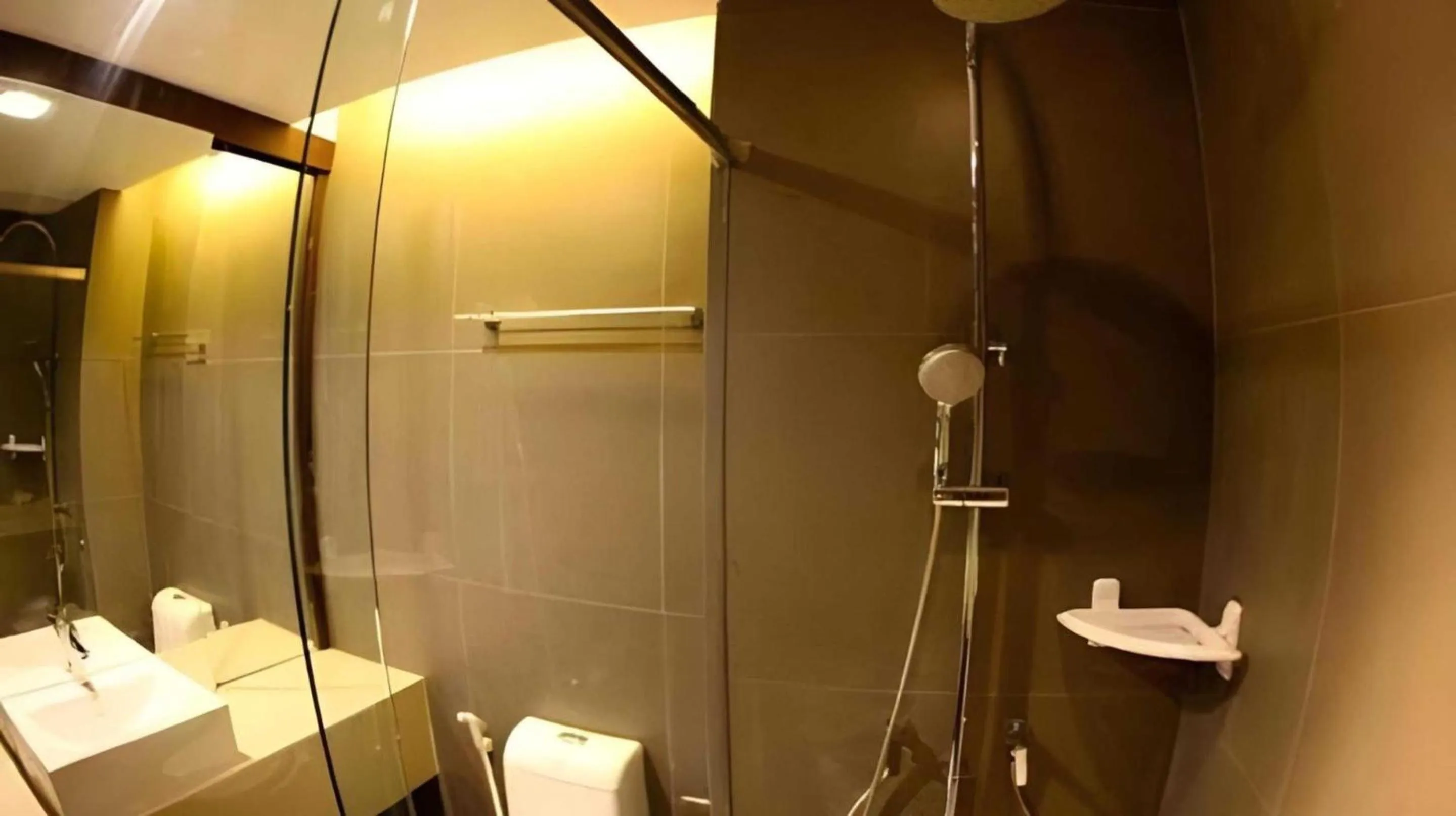 Other in Collection O The Bangkok Cha Cha Suite