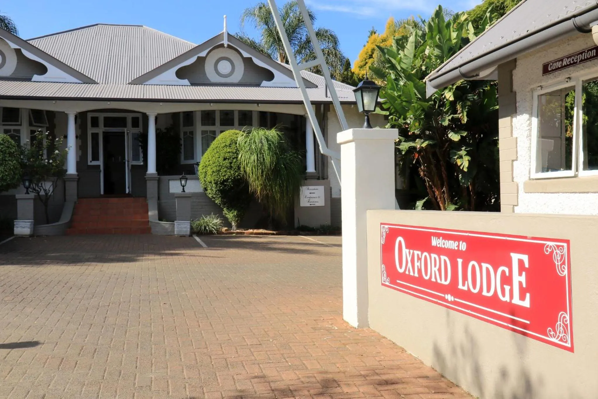 Facade/entrance in Oxford Lodge Vryheid