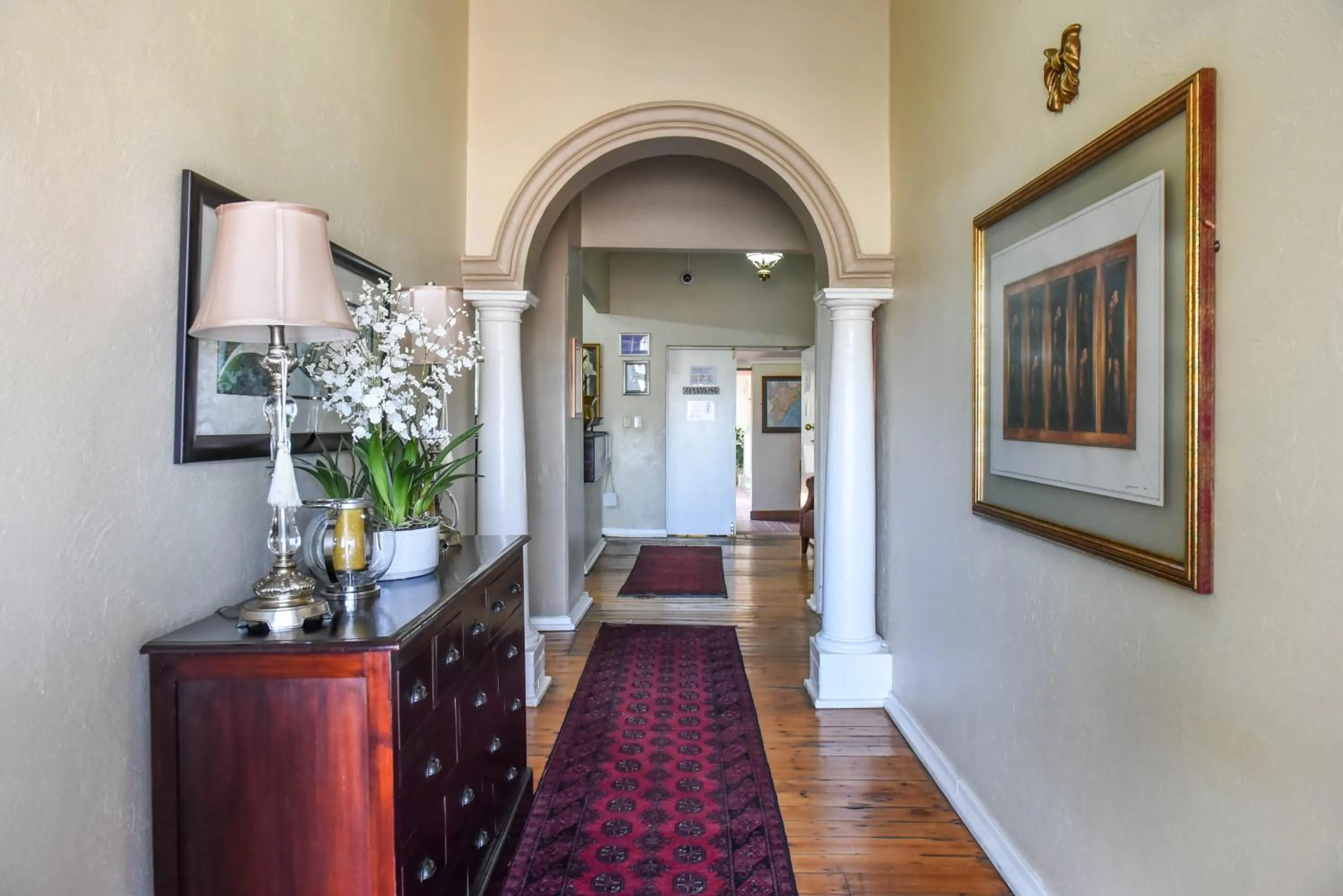 Facade/entrance in Oxford Lodge Vryheid