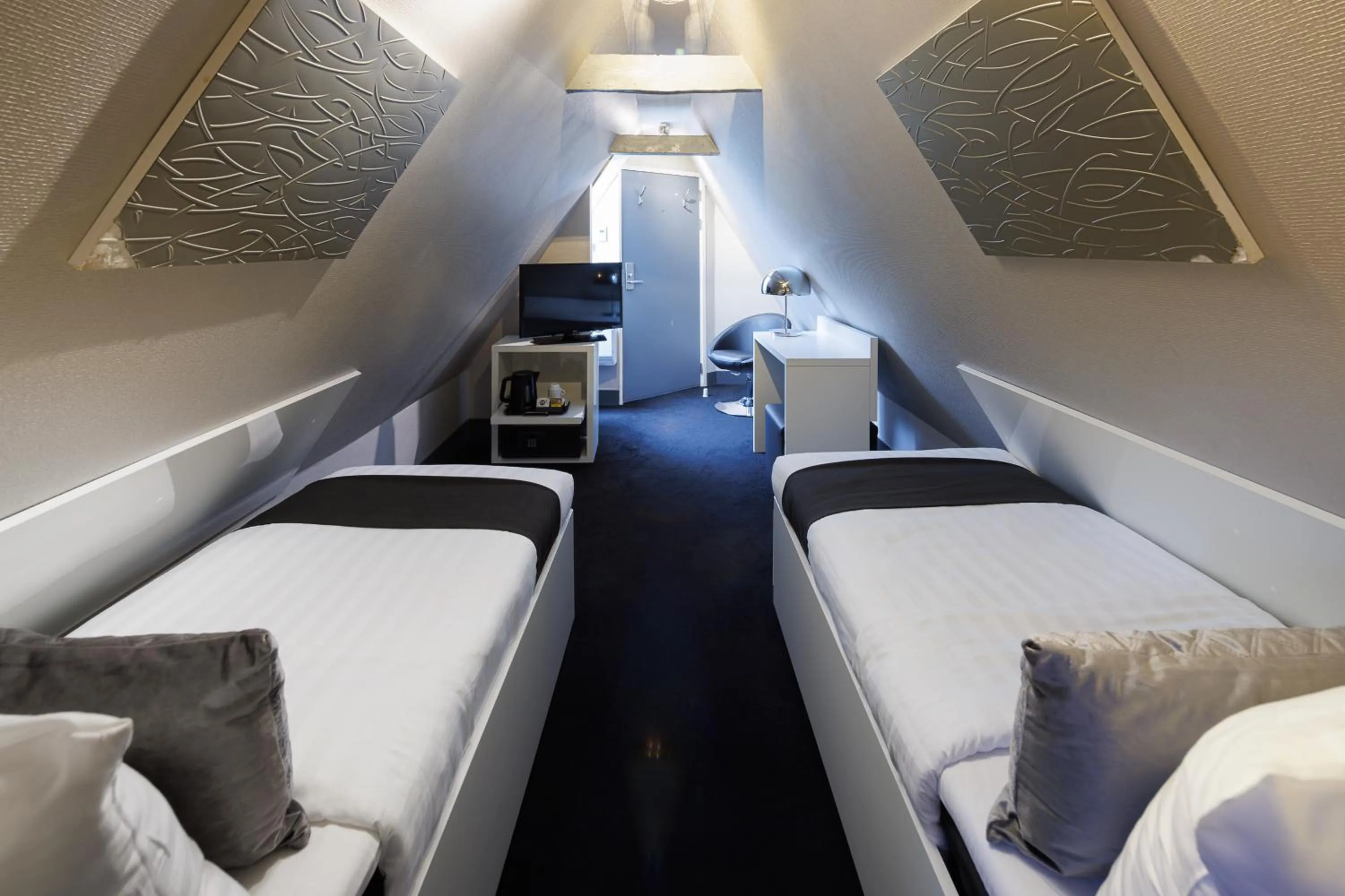 Photo of the whole room, Bed in Hotel CC