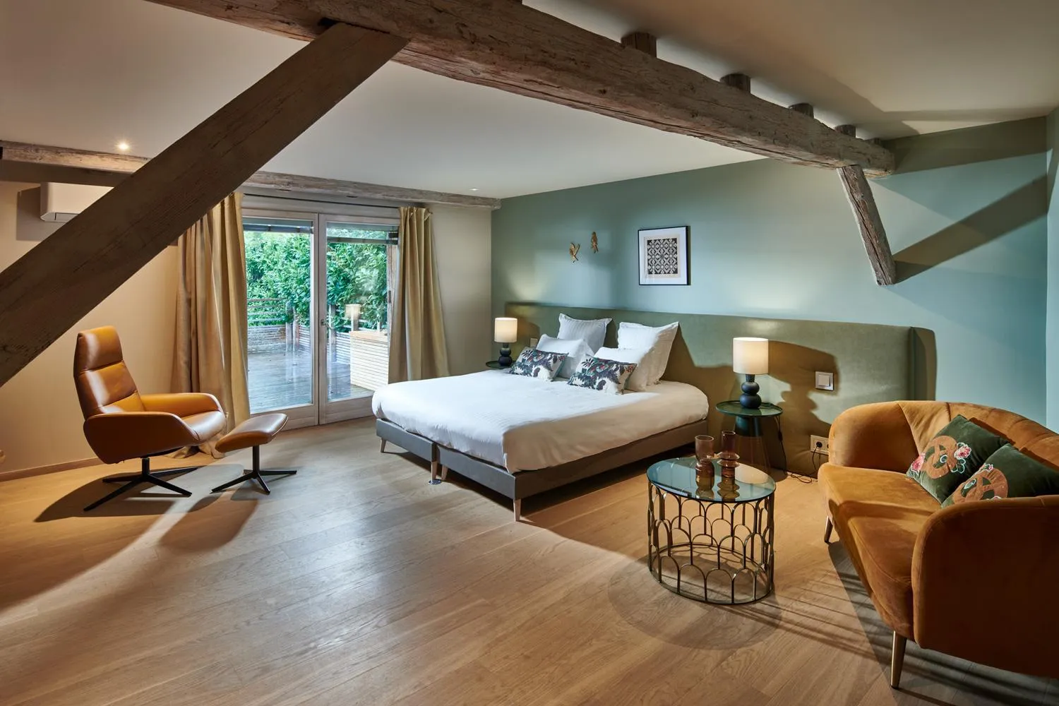 Photo of the whole room, Bed in Pêche de Vigne & Spa