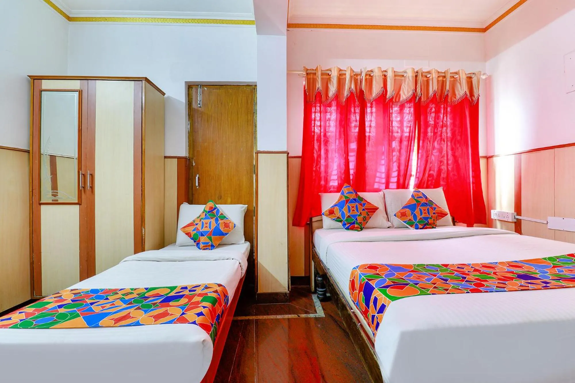 Bed in FabHotel Shivaals Residency - Rajajinagar
