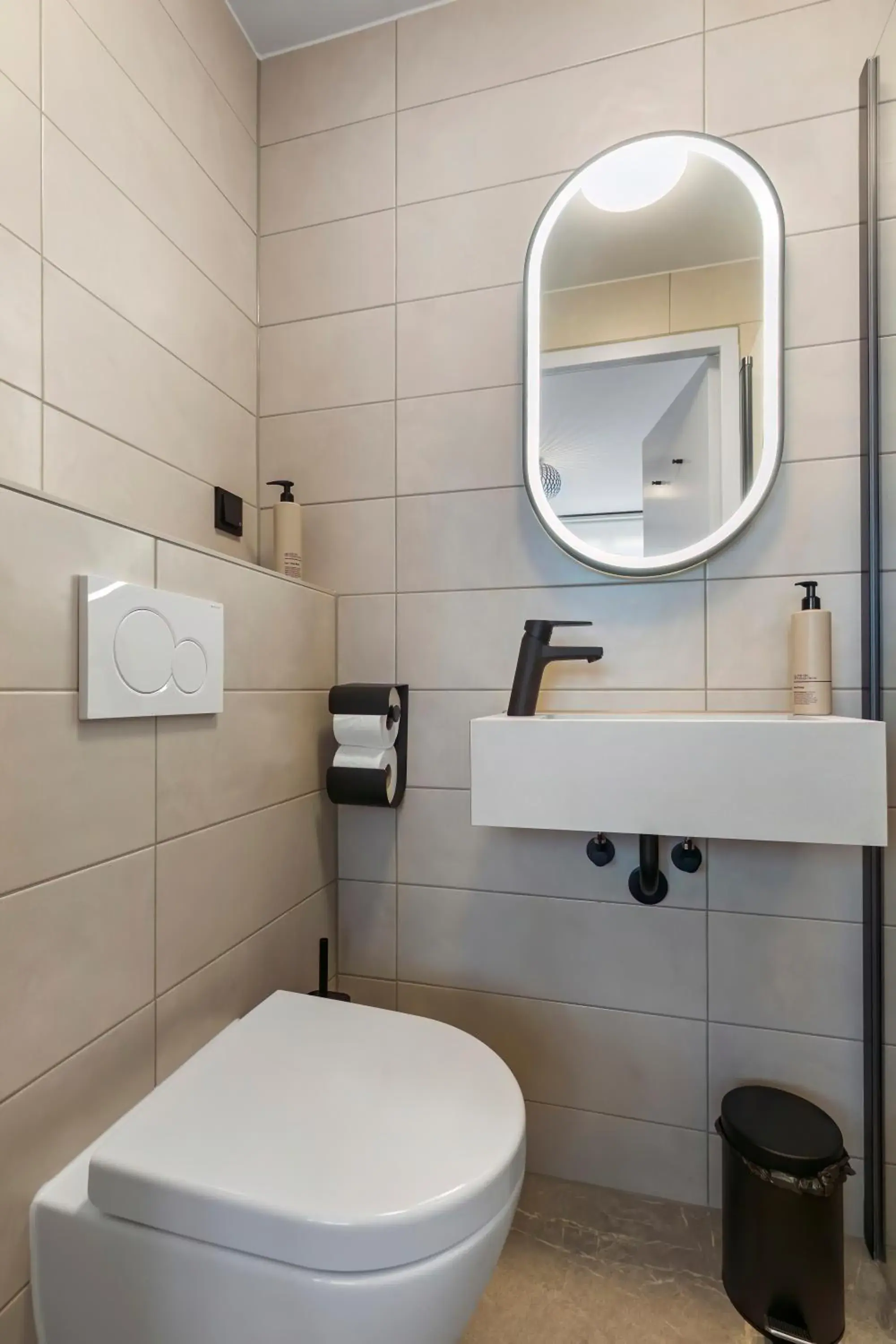 Twin Room in Dutch Design Hotel Vondelpark Twin Room in Dutch Design Hotel Vondelpark