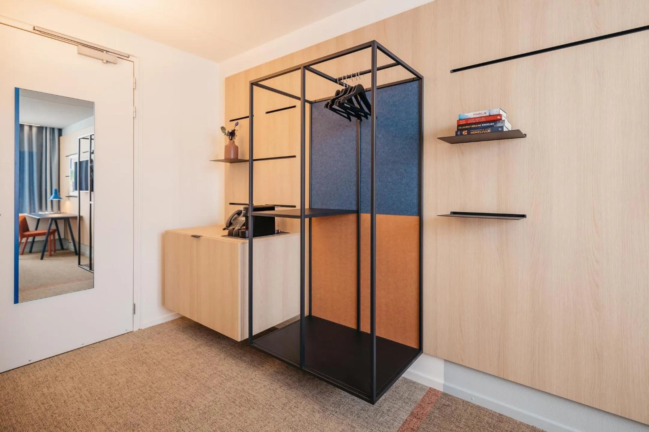 wardrobe in Hotel Casa Amsterdam