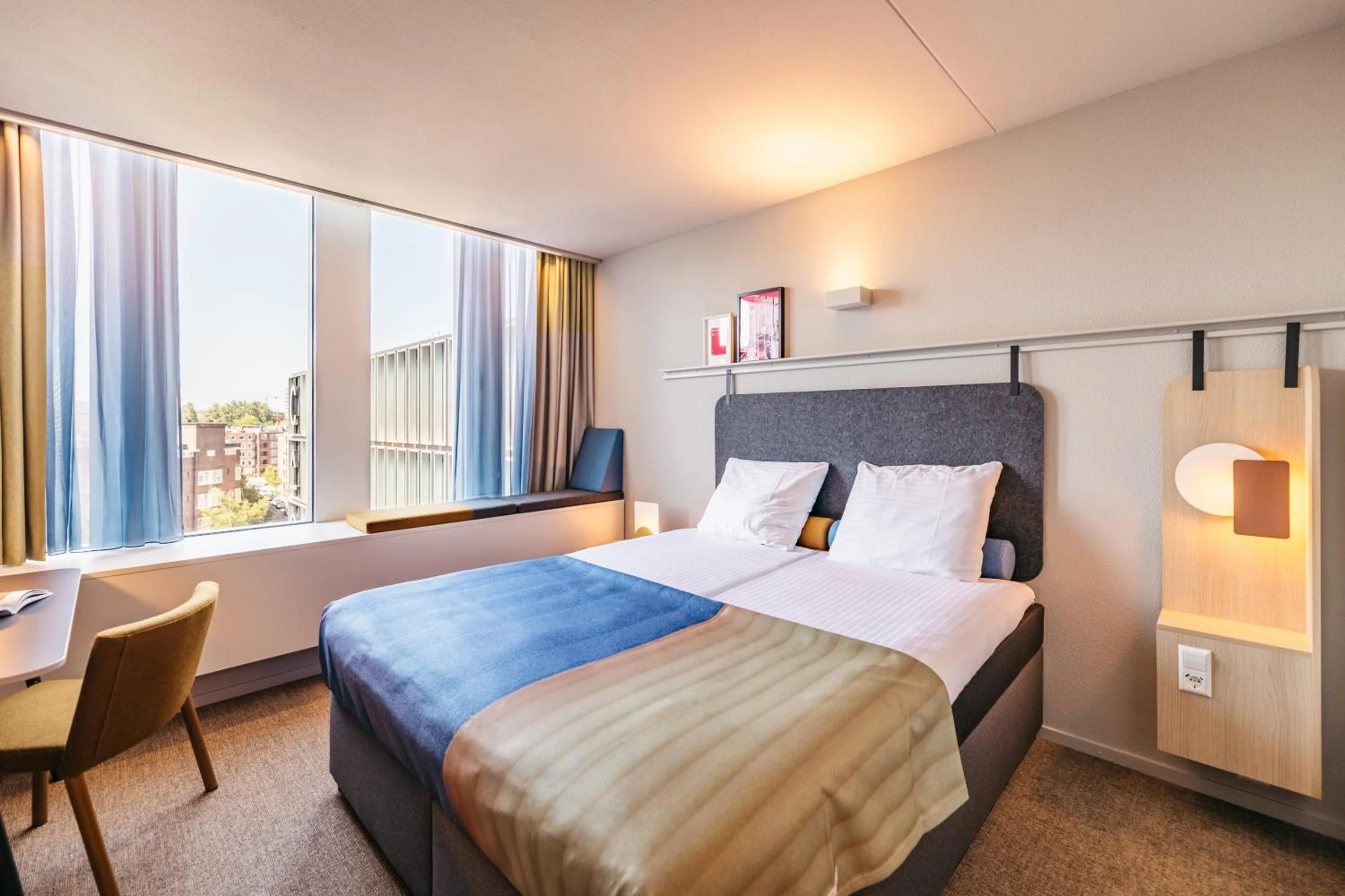 Bed in Hotel Casa Amsterdam