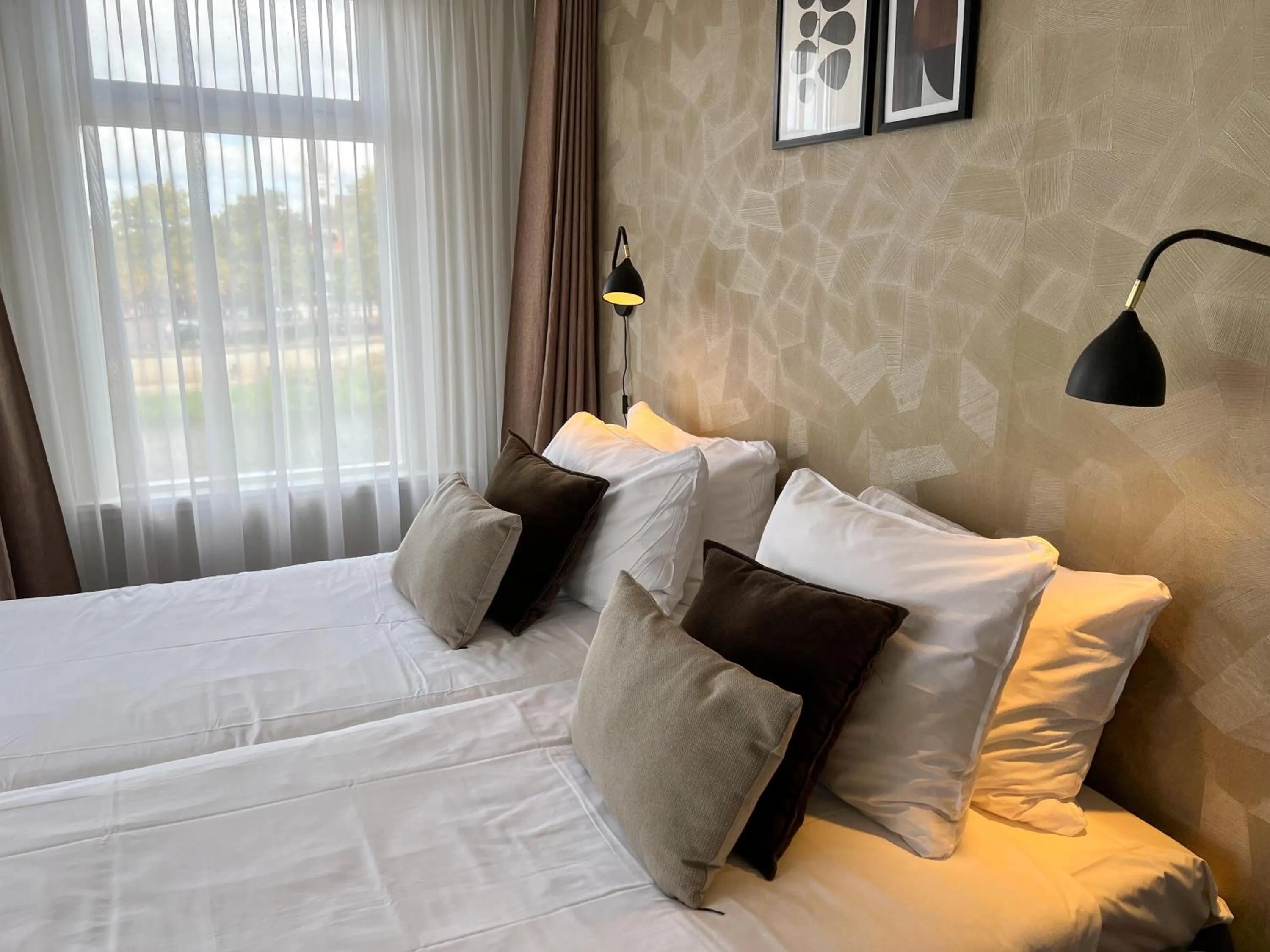 Bed in De Zon Hotel & Restaurant by Flow