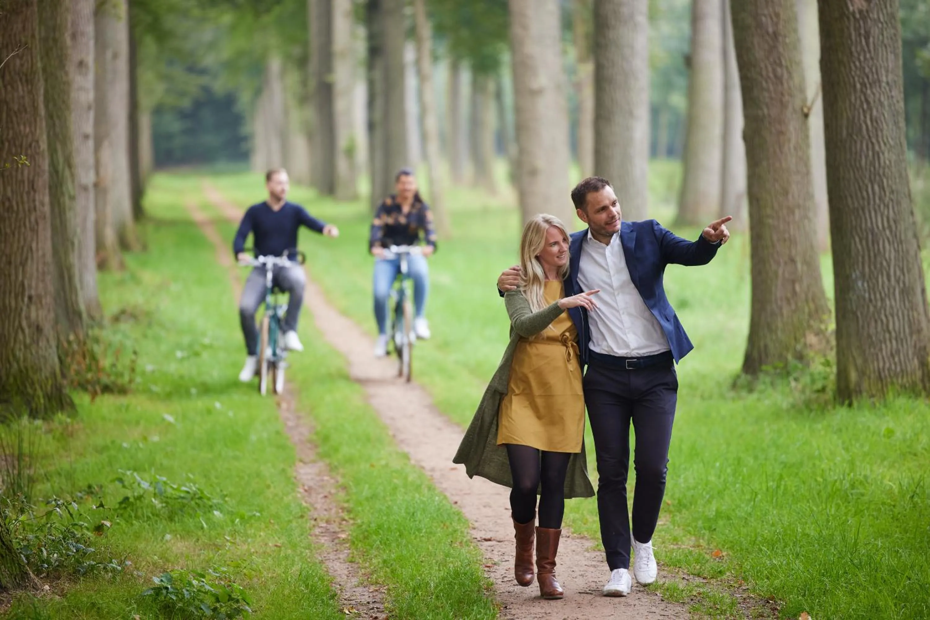 People in De Zon Hotel & Restaurant by Flow