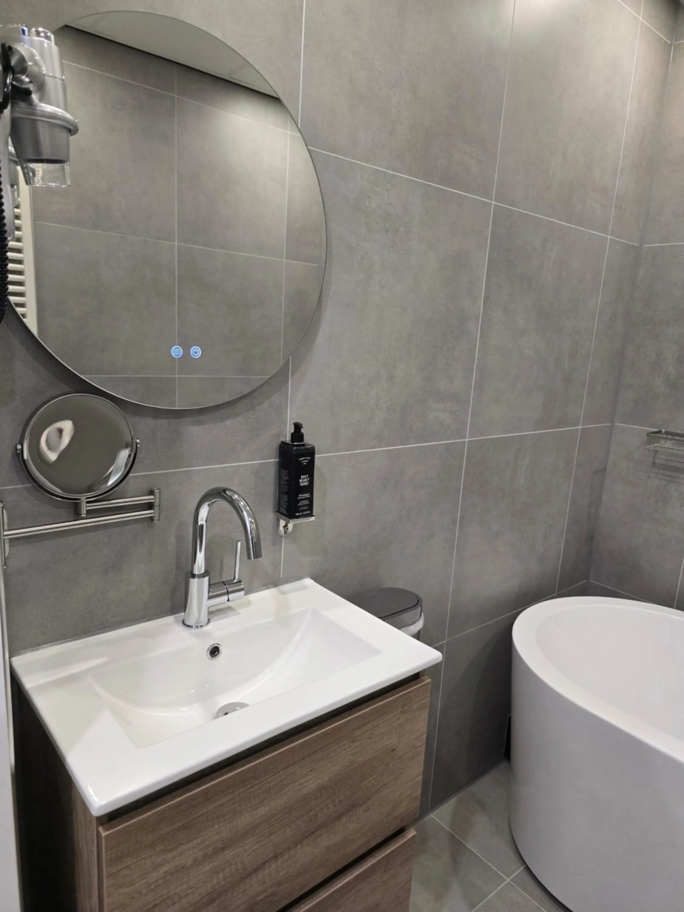 Bathroom in Hotel Port