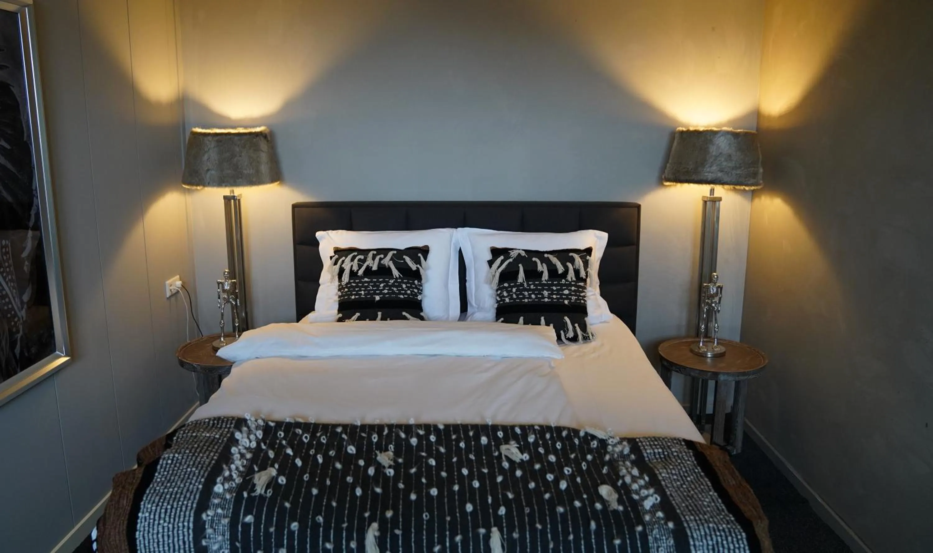 Bed in Hotel Huis van Bewaring - Bijzonder boutique hotel in historisch pand