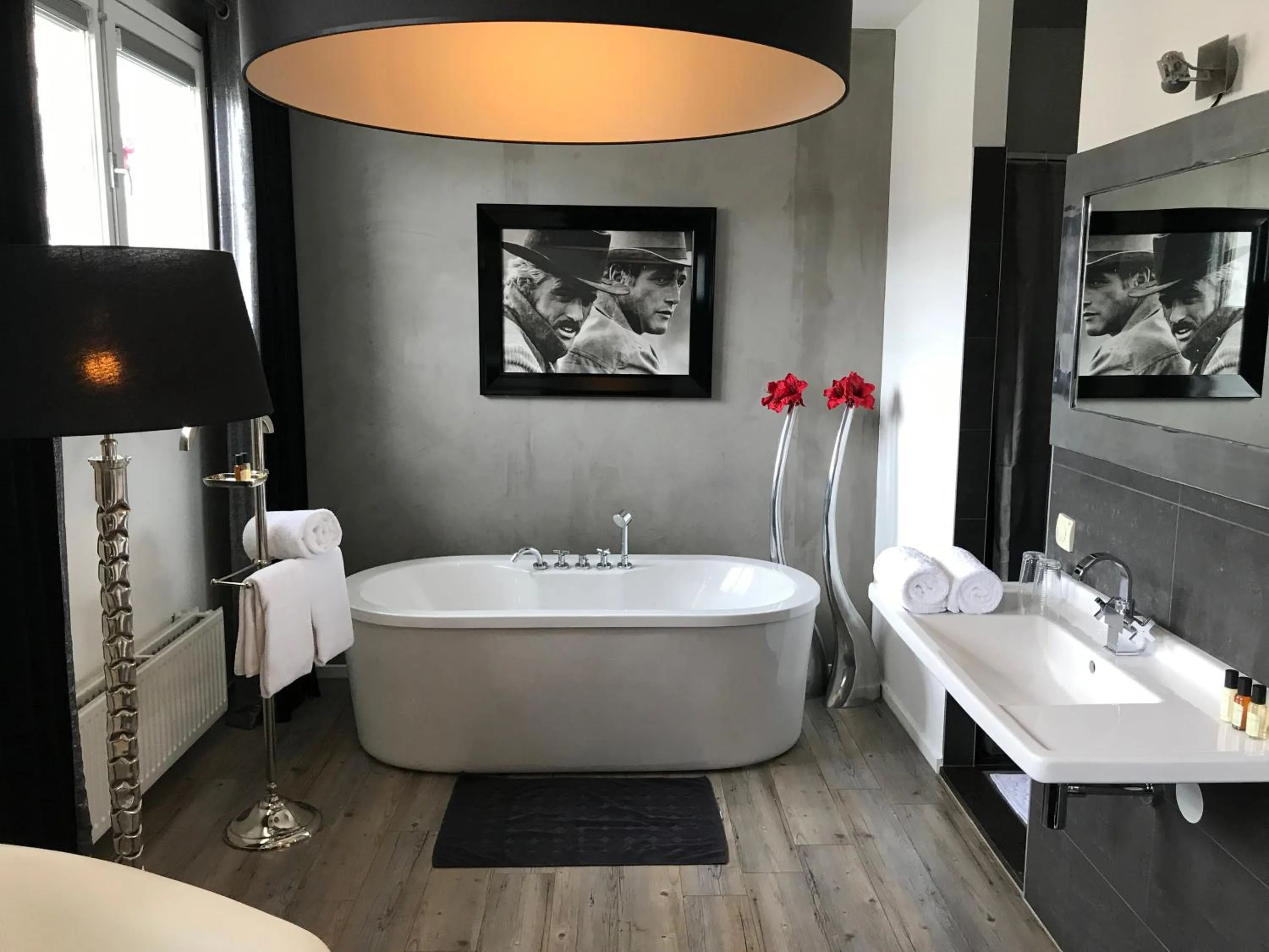 Bathroom in Hotel Huis van Bewaring - Bijzonder boutique hotel in historisch pand