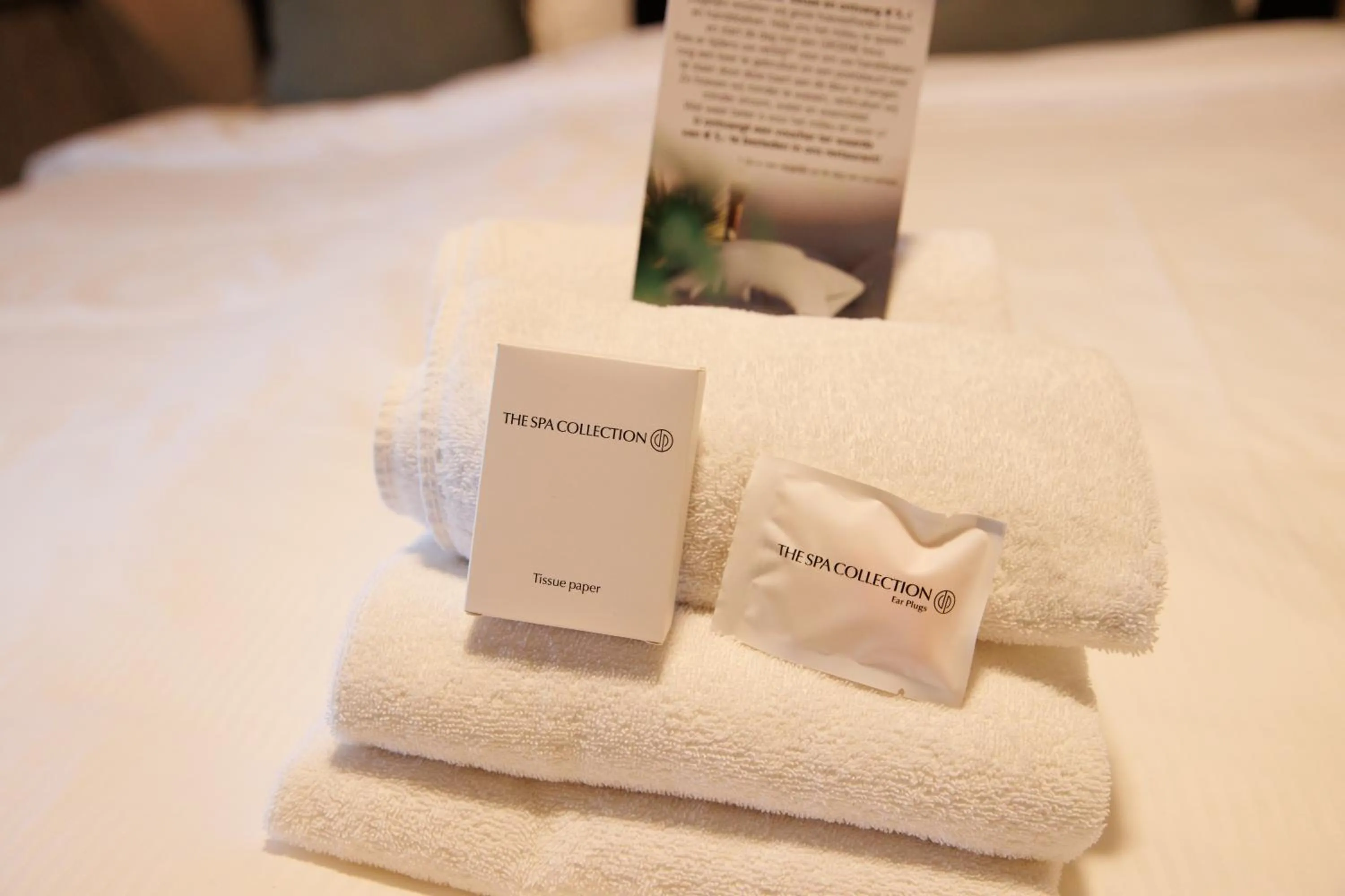 towels, Bed in Stadshotel Rijssen