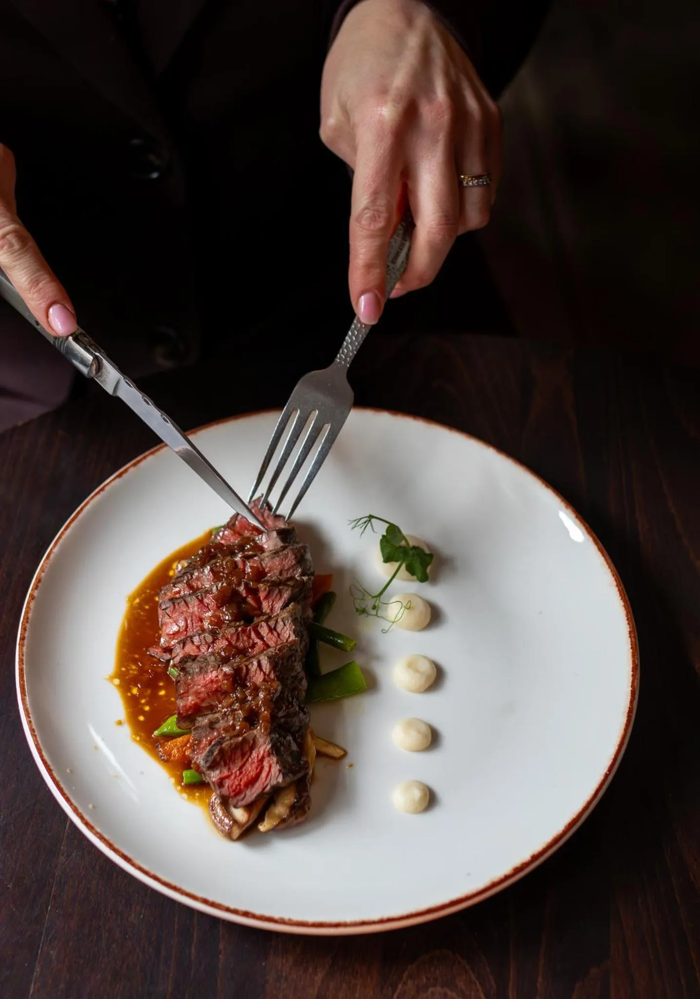 Food and drinks in Le Virage bistro en hotel