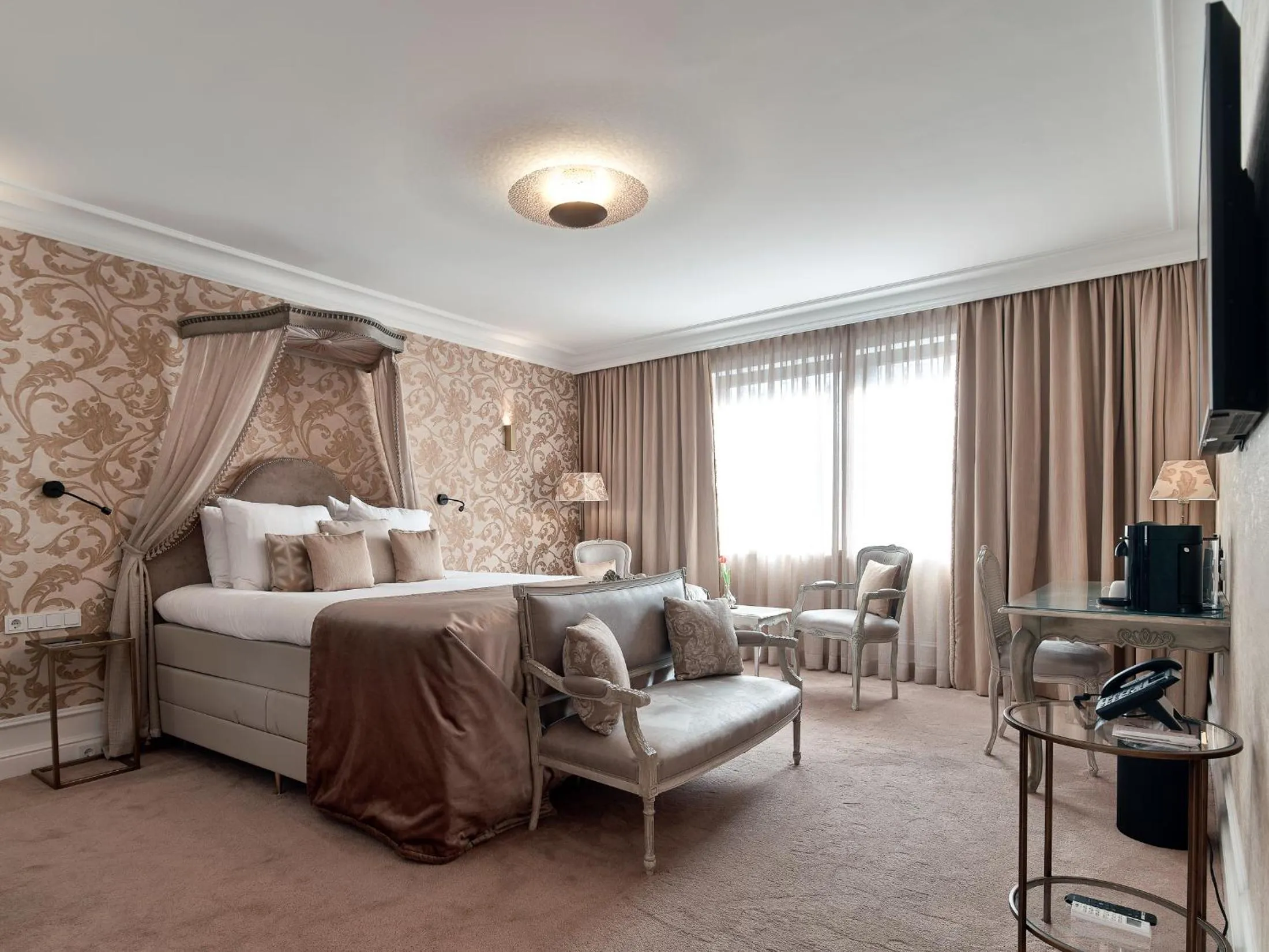 Bed in Good Seasons Hotel Den Bosch