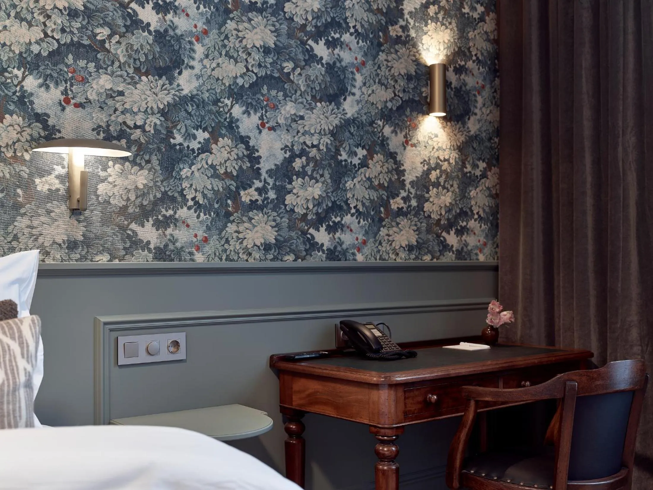 Bed in Good Seasons Hotel Den Bosch