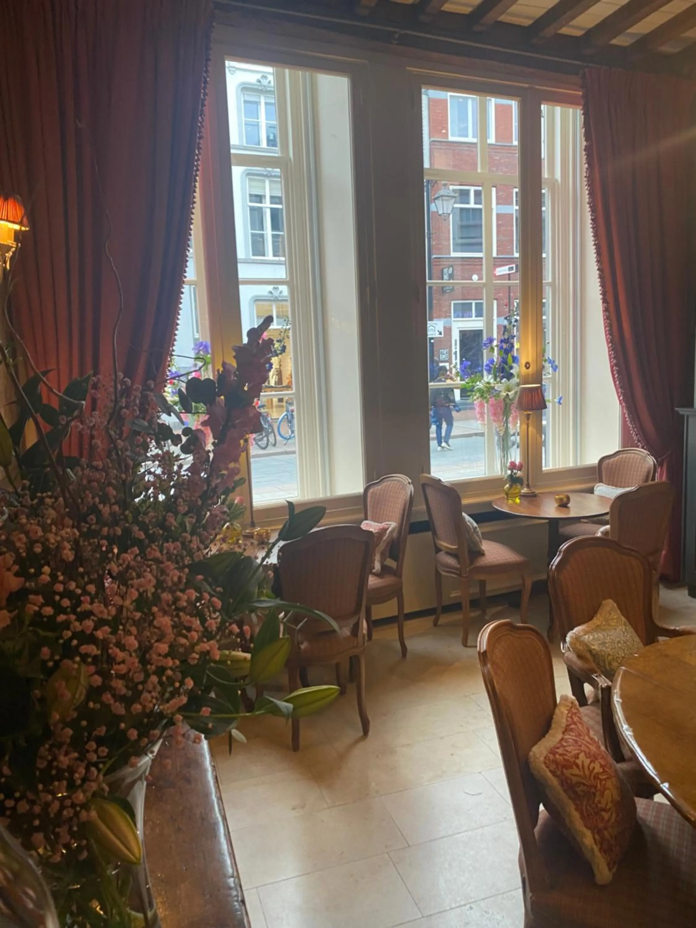 Lobby or reception in Good Seasons Hotel Den Bosch