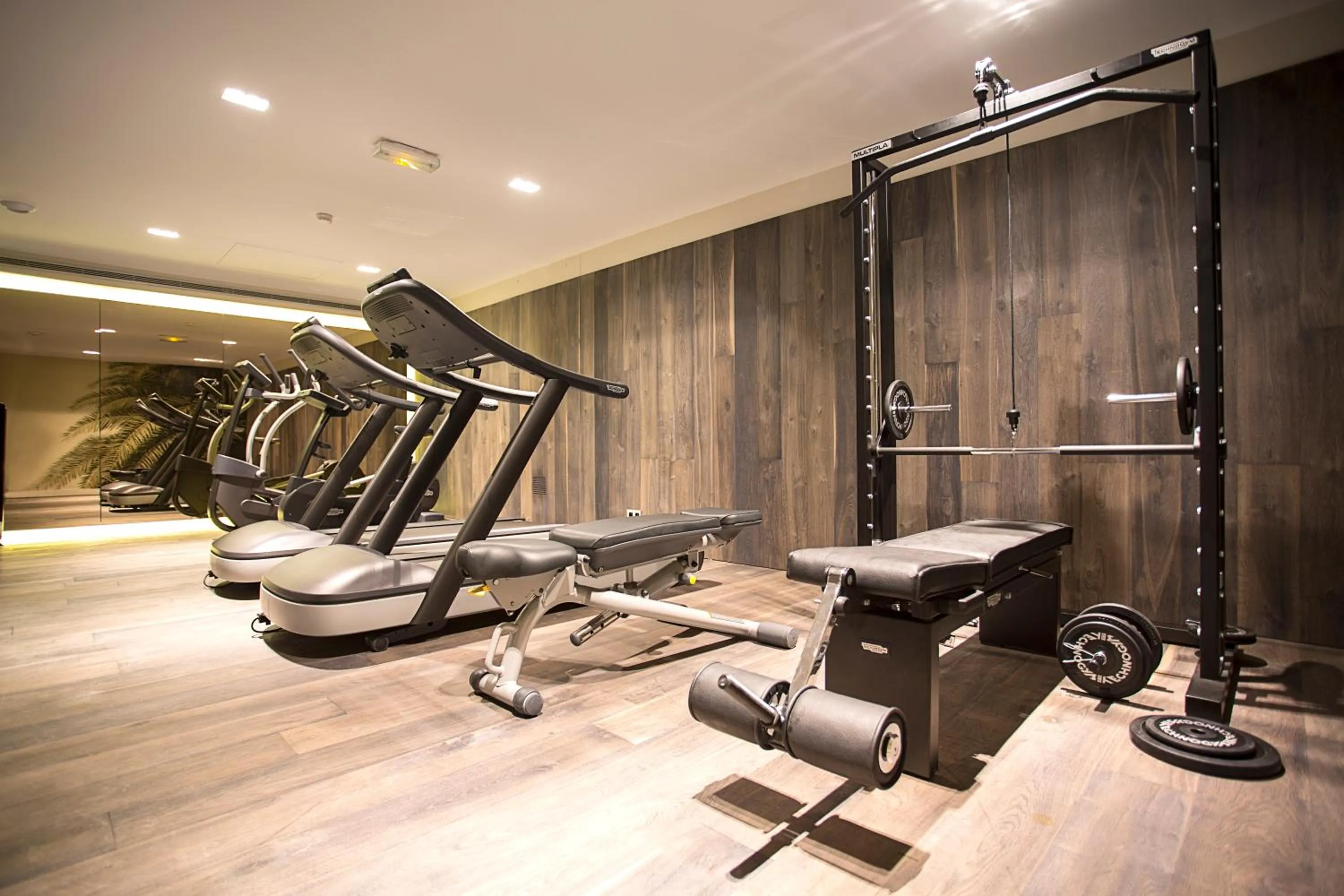 Fitness centre/facilities in Hôtel Adèle & Jules