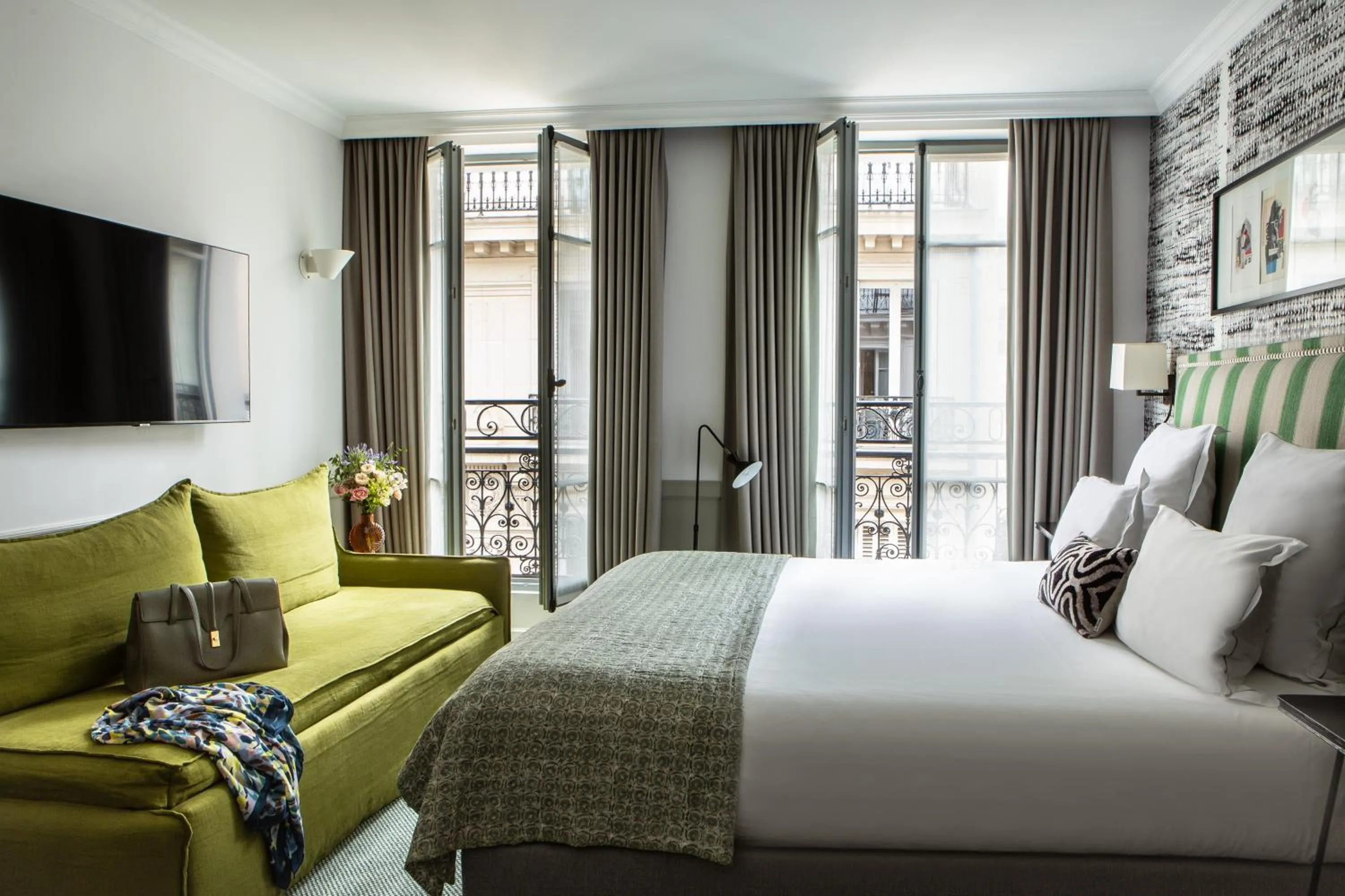 Bed in Hôtel Adèle & Jules