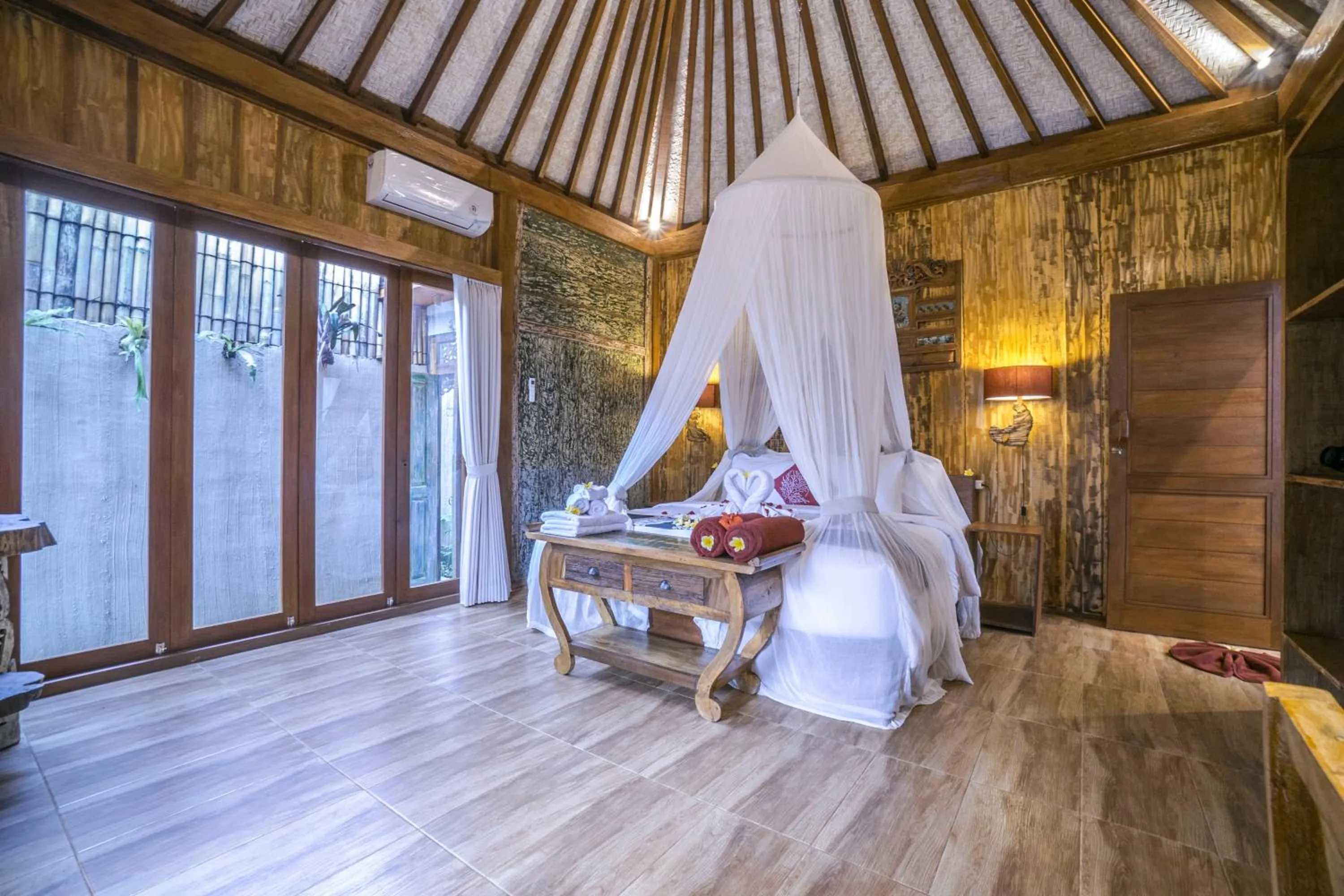 Bed in The Forest Villa Ubud