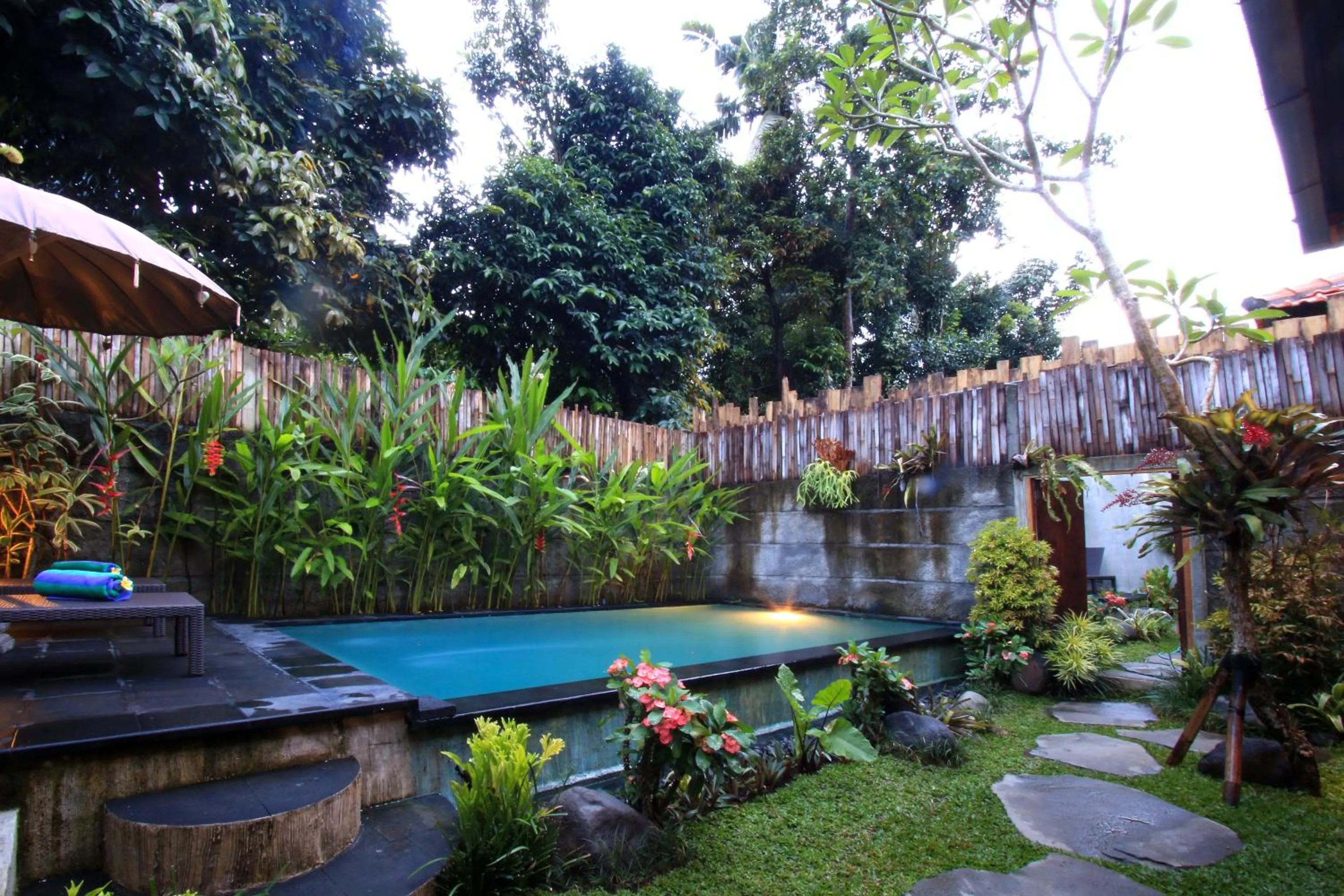 Garden view in The Forest Villa Ubud