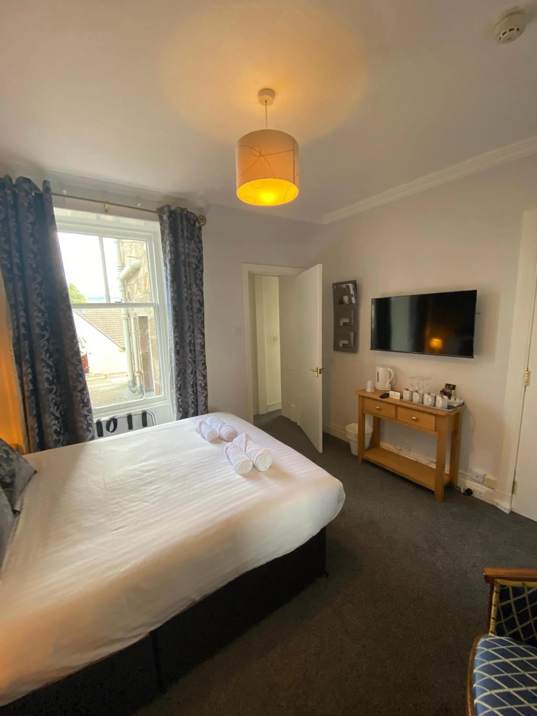 Bedroom, Bed in Craigvrack Hotel & Restaurant