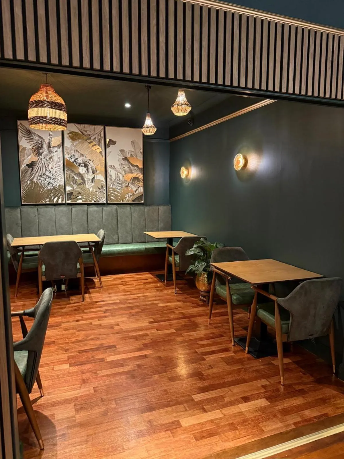 Restaurant/places to eat in Craigvrack Hotel & Restaurant