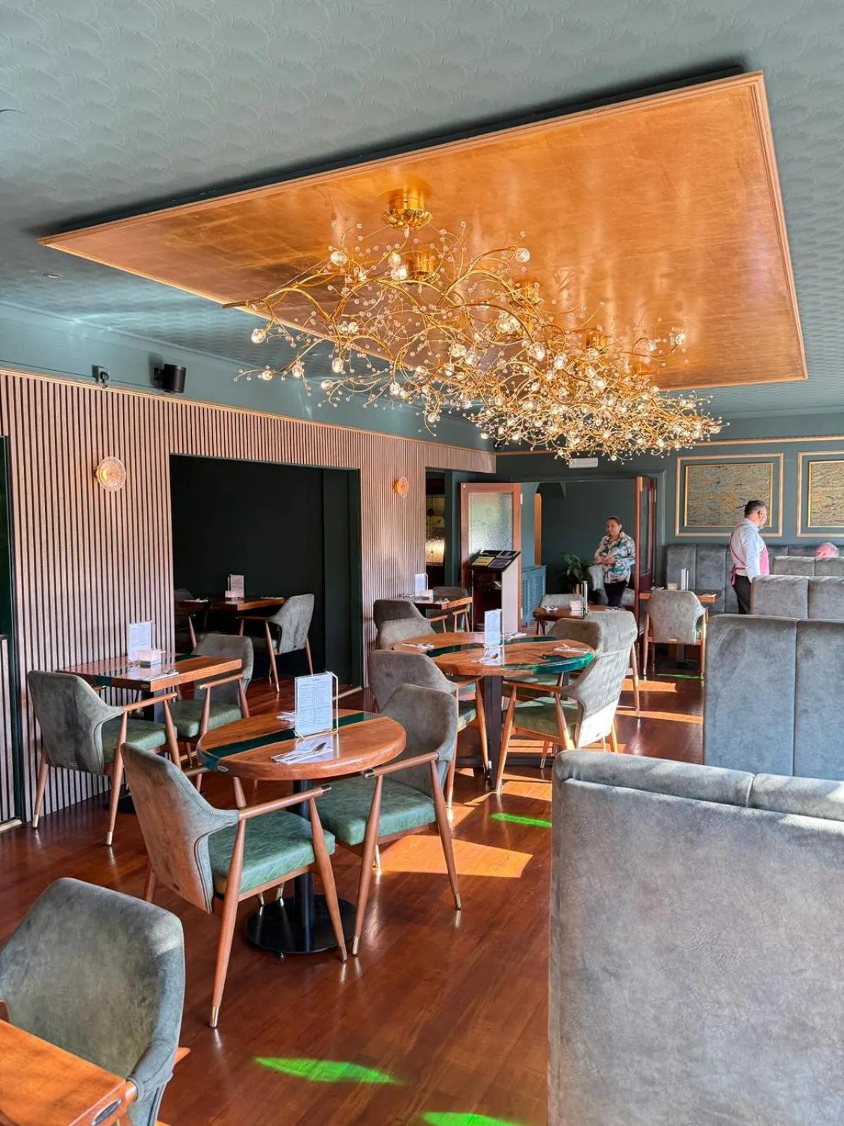 Restaurant/places to eat in Craigvrack Hotel & Restaurant