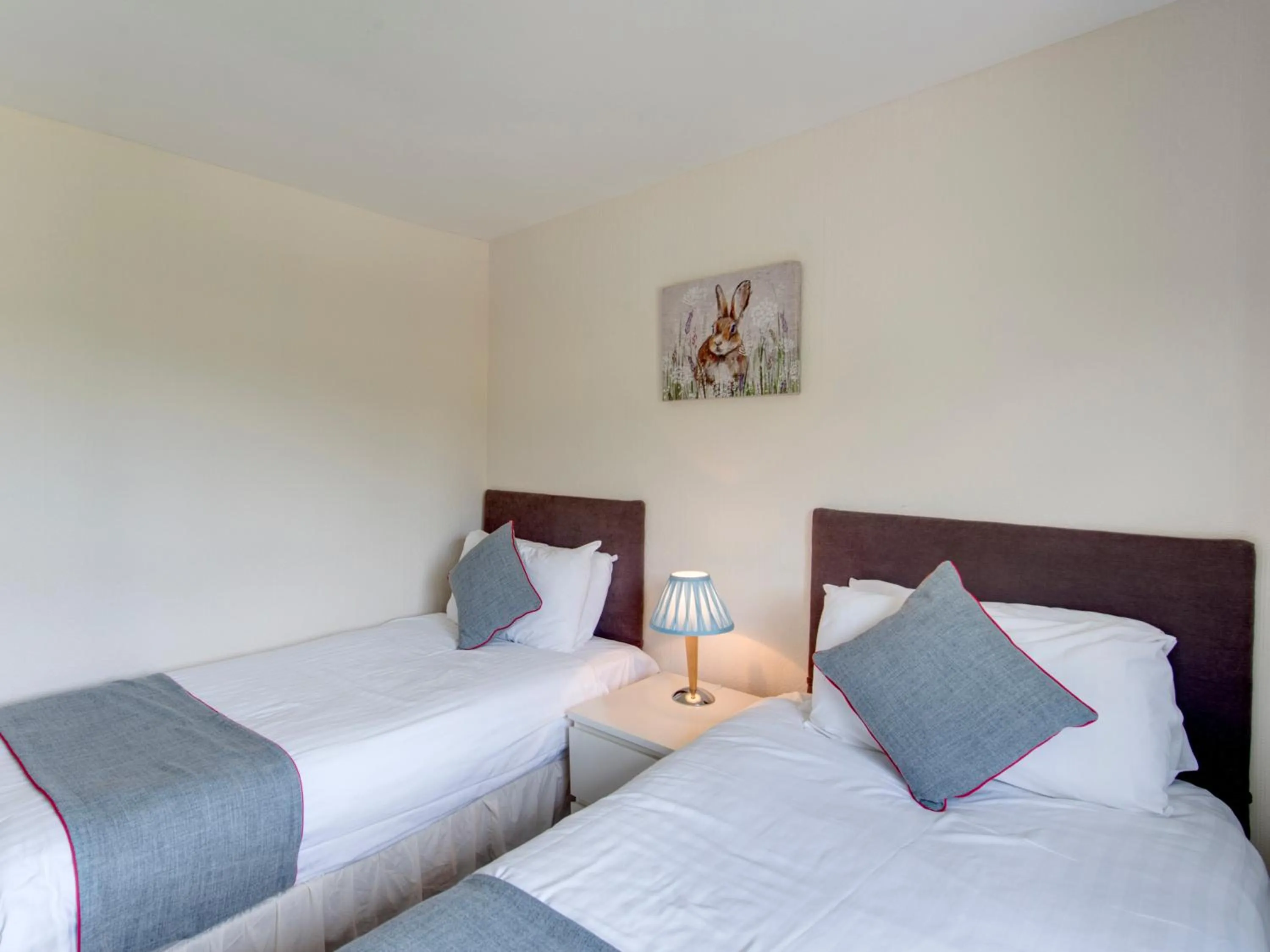 Bedroom, Bed in Craigvrack Hotel & Restaurant