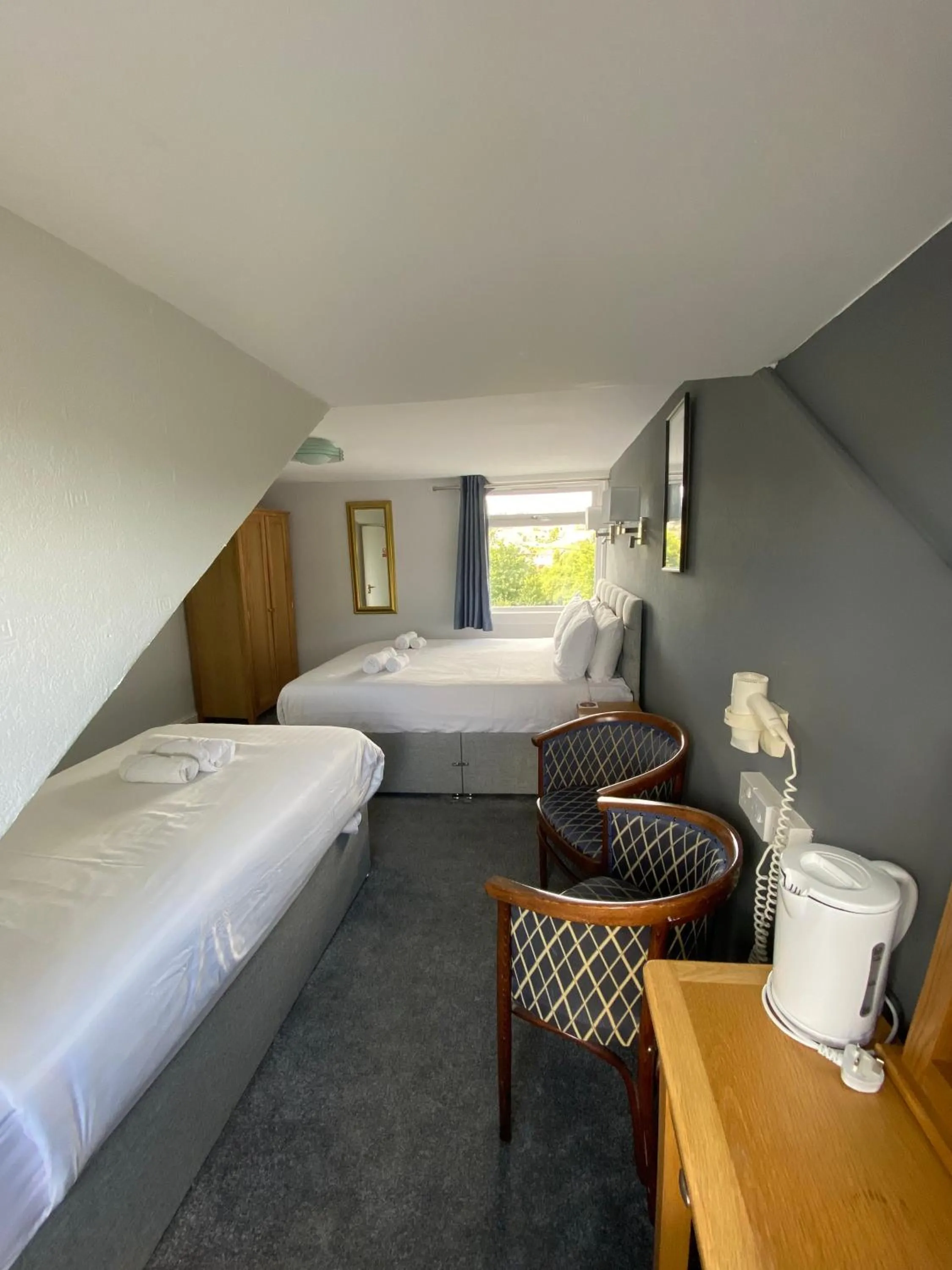 Bedroom, Bed in Craigvrack Hotel & Restaurant