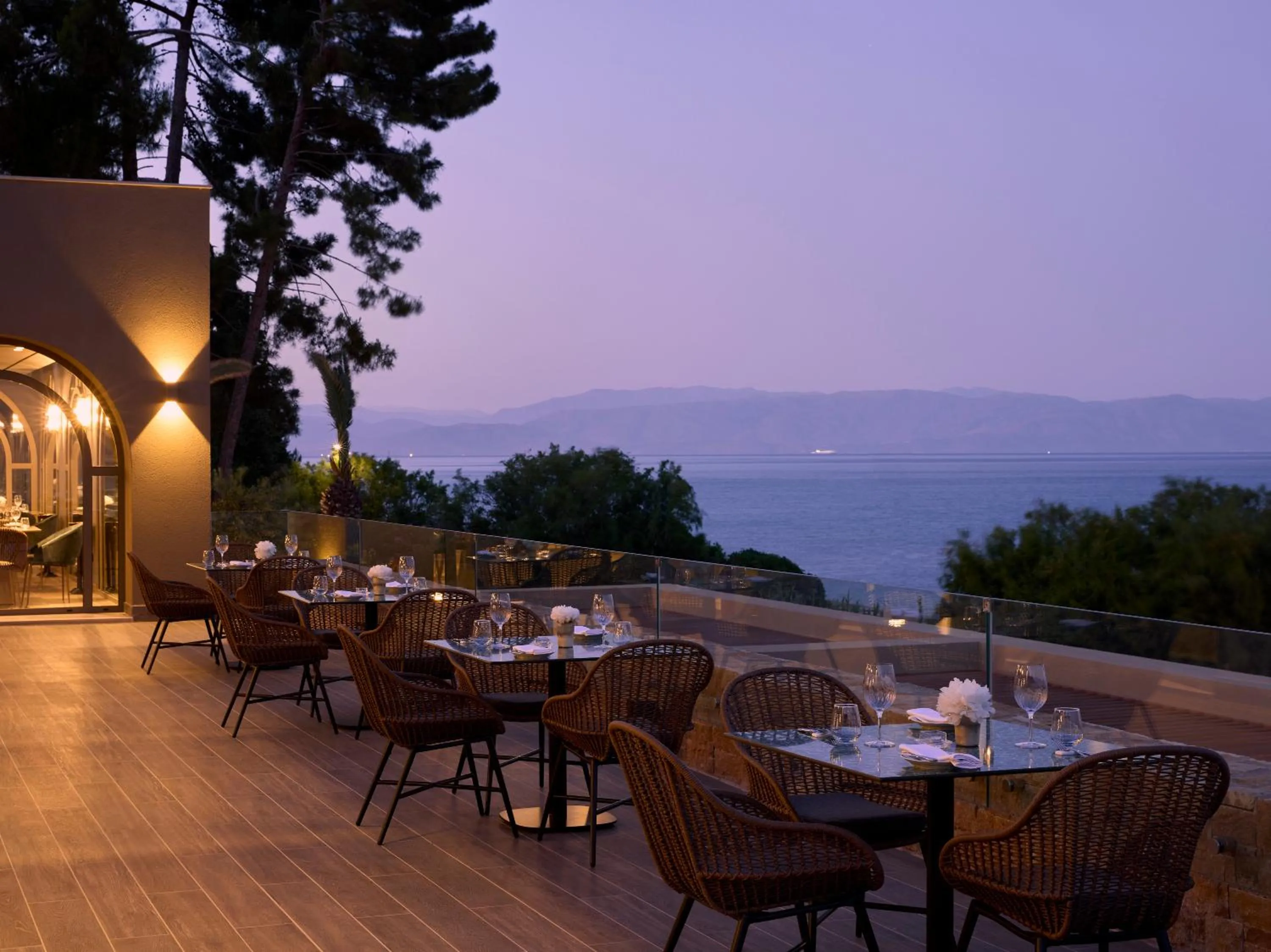 Restaurant/places to eat in MarBella, Mar-Bella Collection