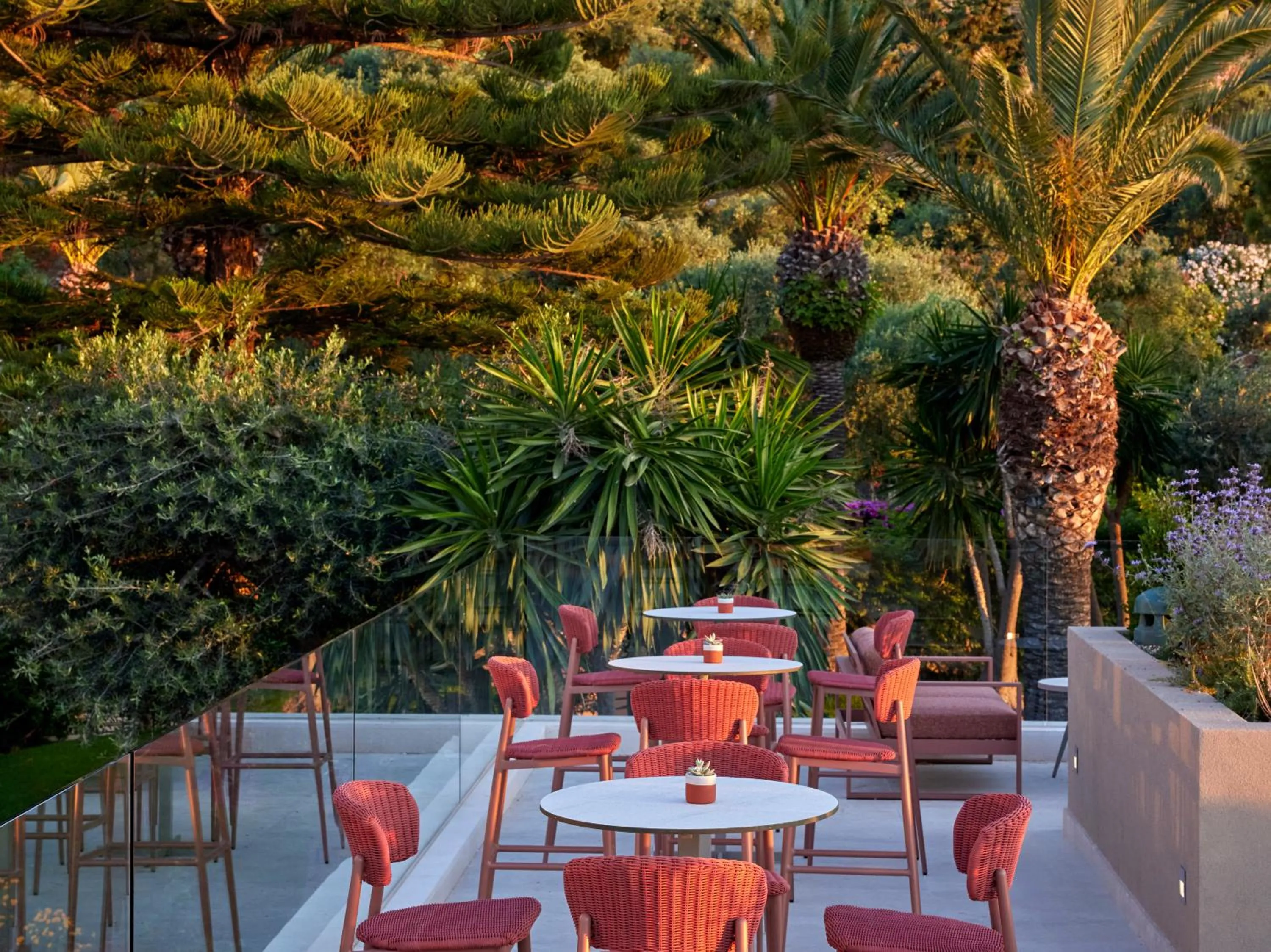 Restaurant/places to eat in MarBella, Mar-Bella Collection