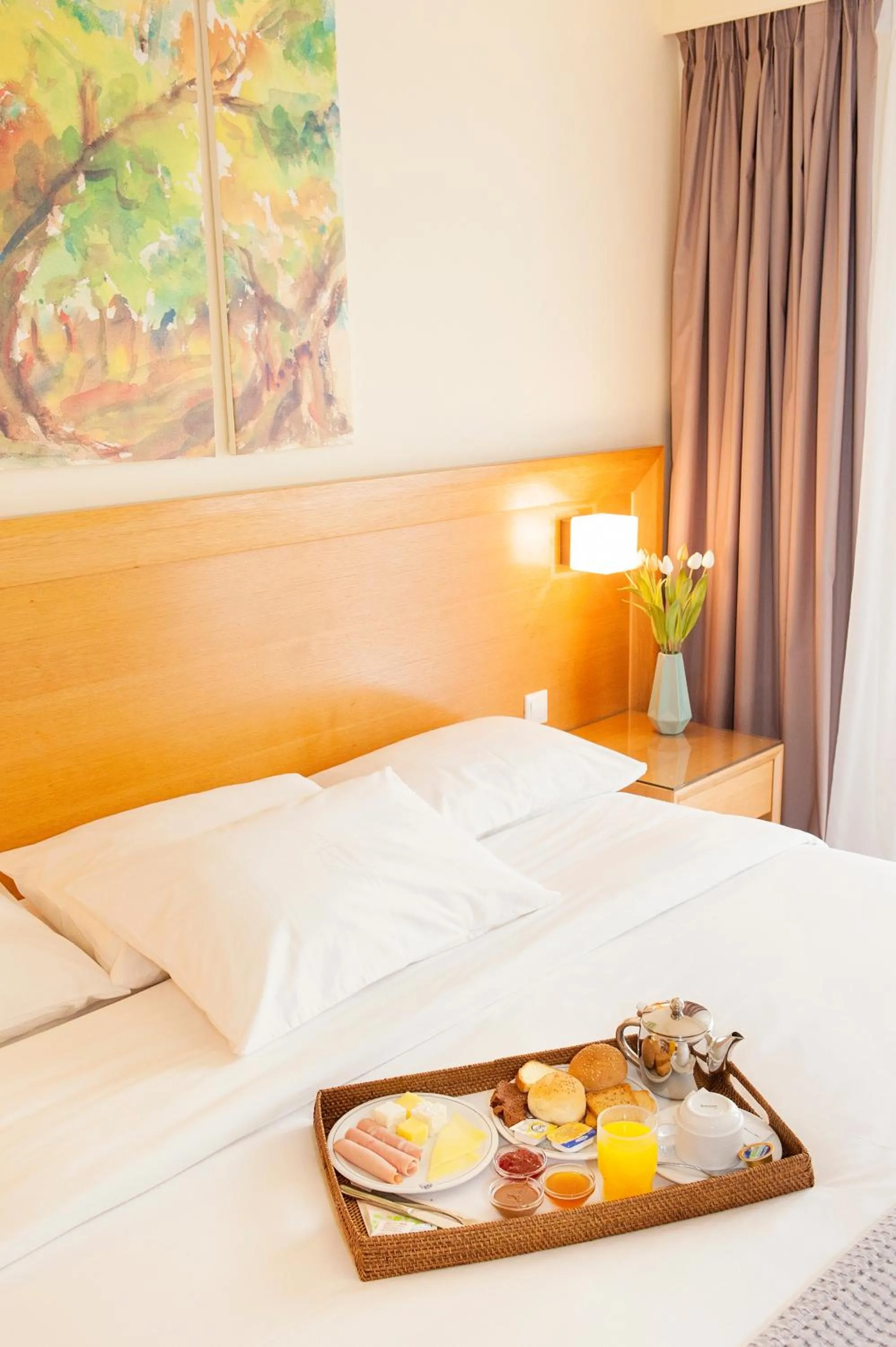 Bed in Athinais Hotel