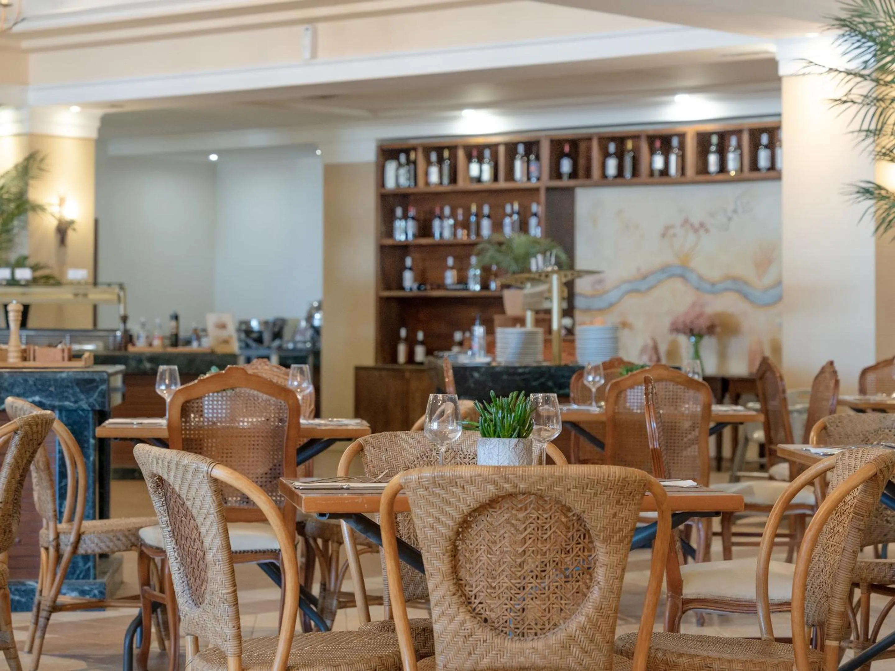 Restaurant/places to eat in Grecotel Marine Palace & Aqua Park